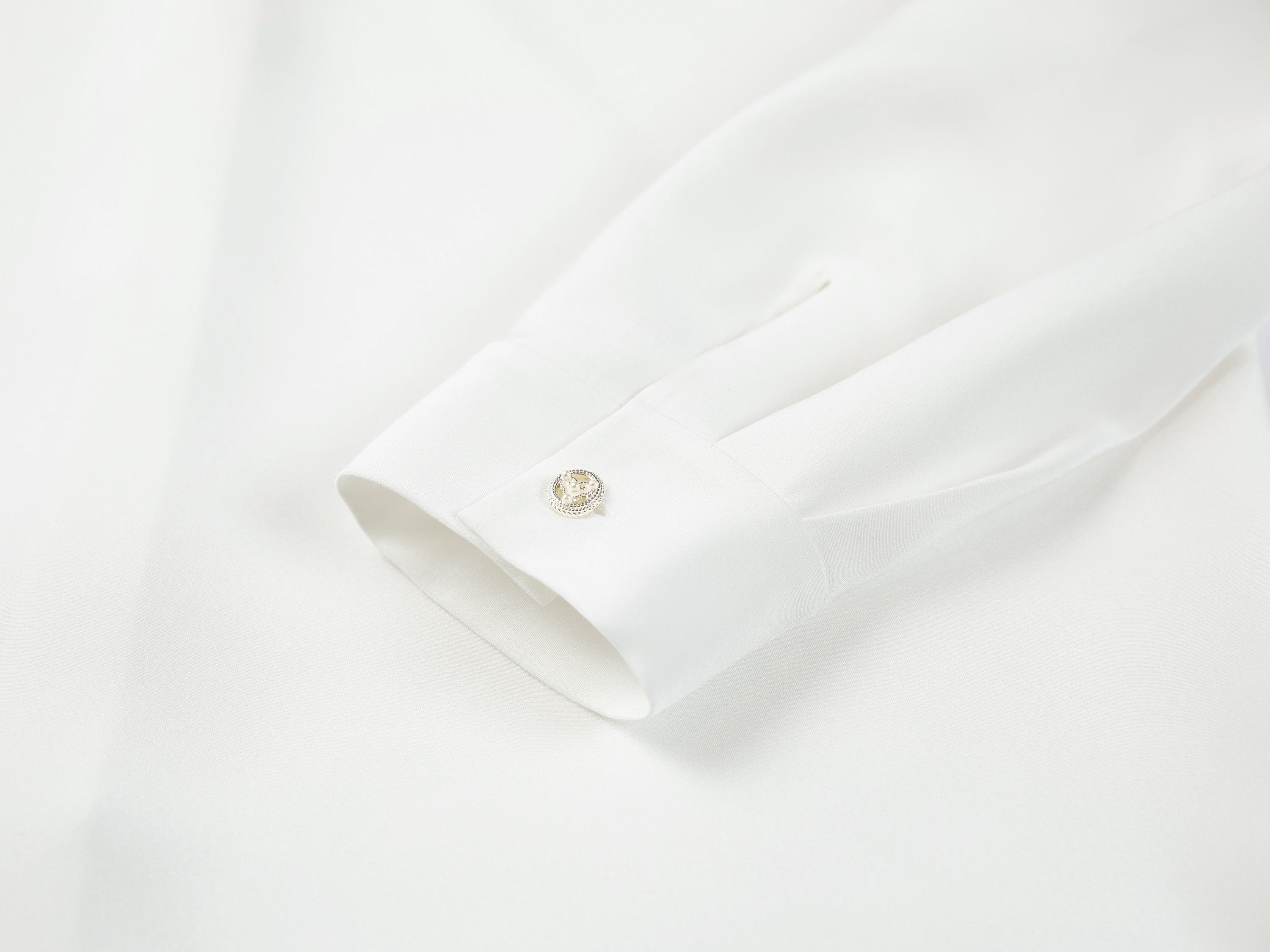 YAYING White Classic Shirt