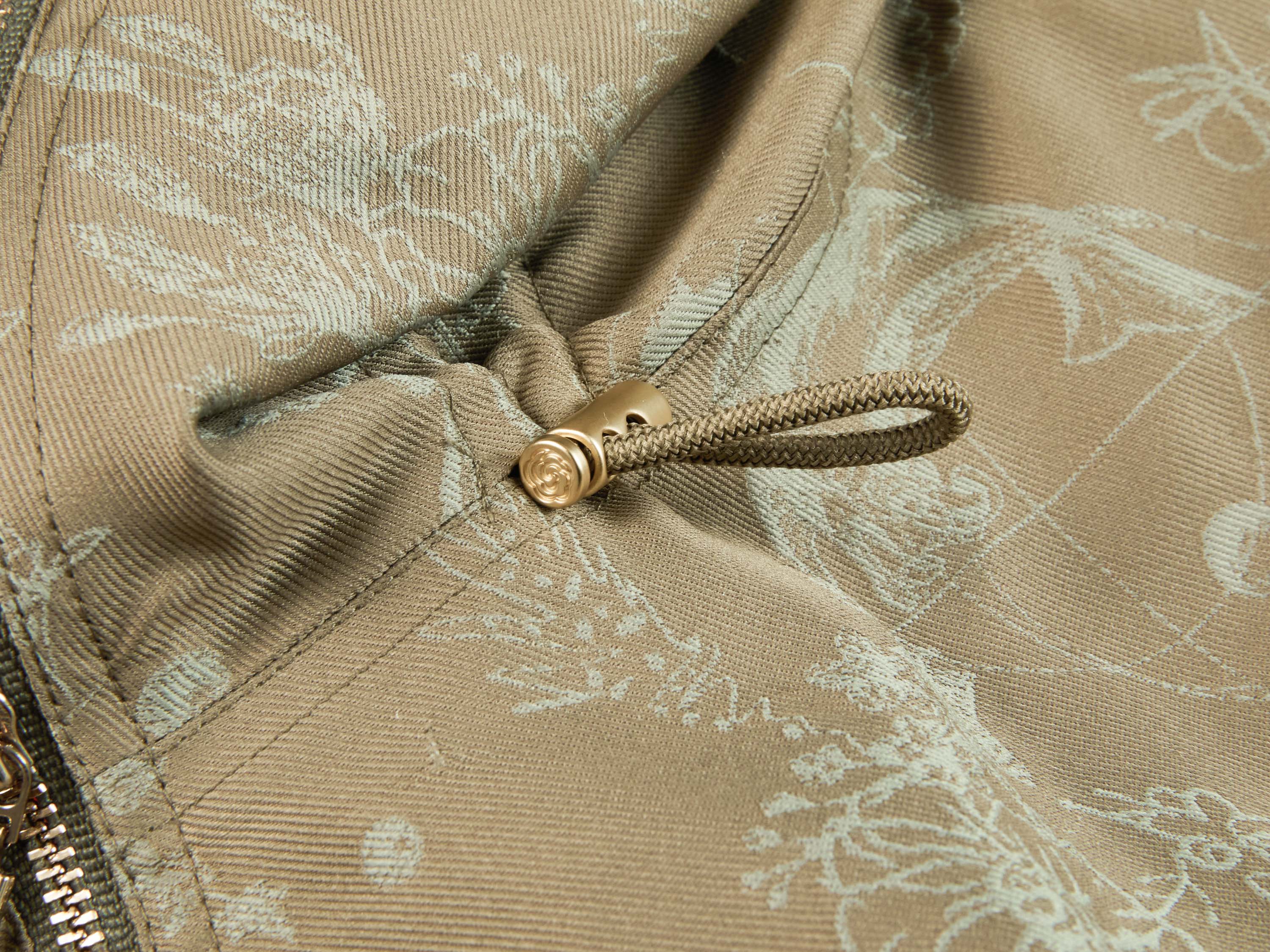 YAYING Silk Jacquard Hooded Drop-Shoulder Short Jacket