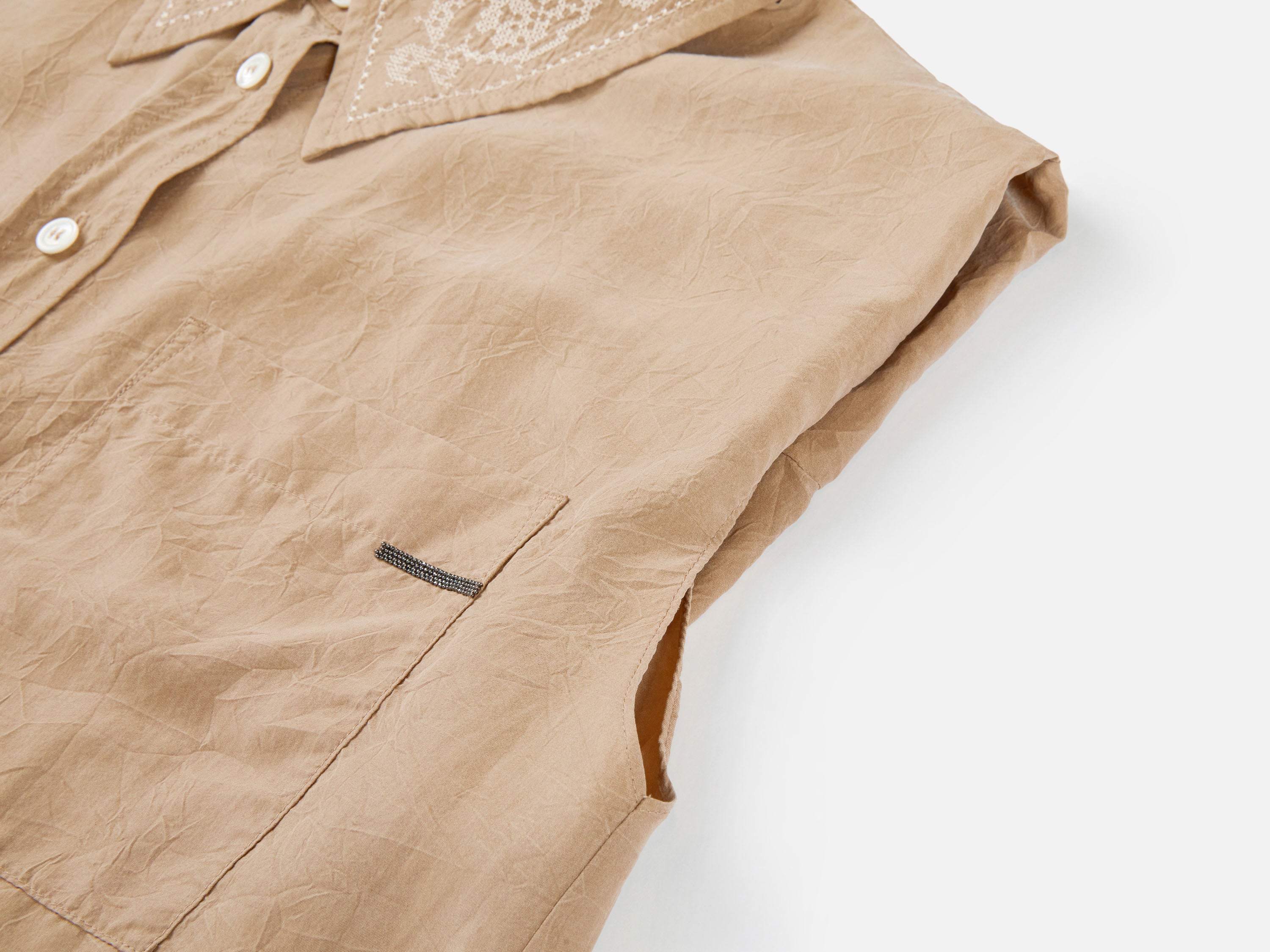 Sandy Mocha Cool Sleeveless Silk Embroidered Collar Sleeveless Top