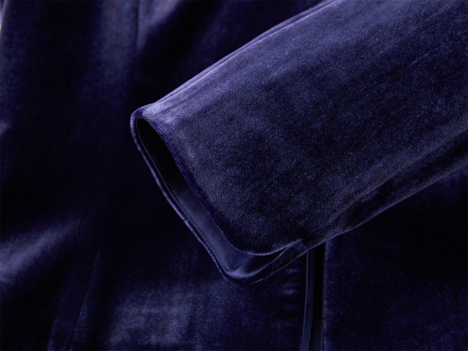 YAYING Textured Velvet Short Coat EPKPS1119BP