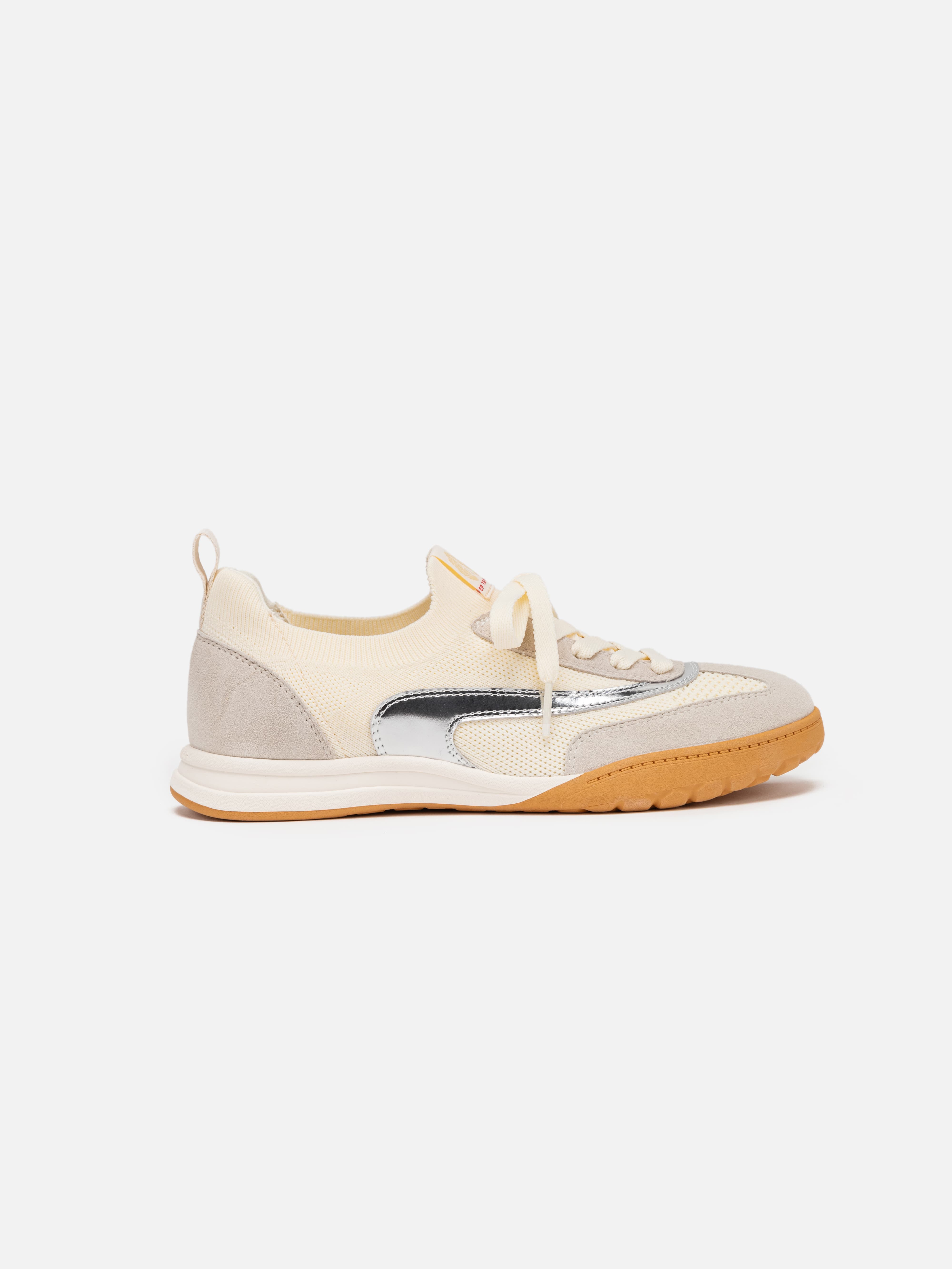 Lightweight Flat Shoes White
