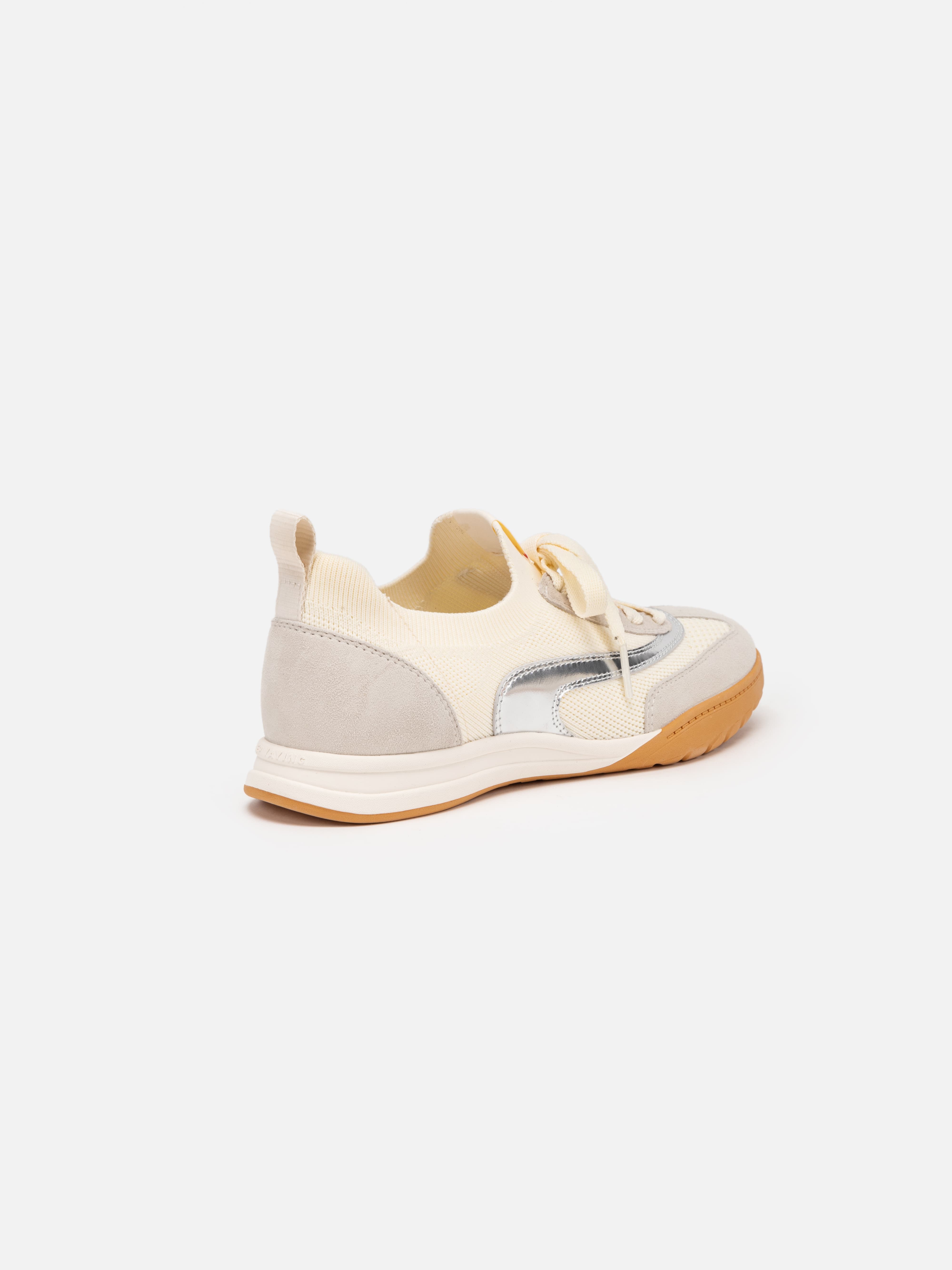 Lightweight Flat Shoes White