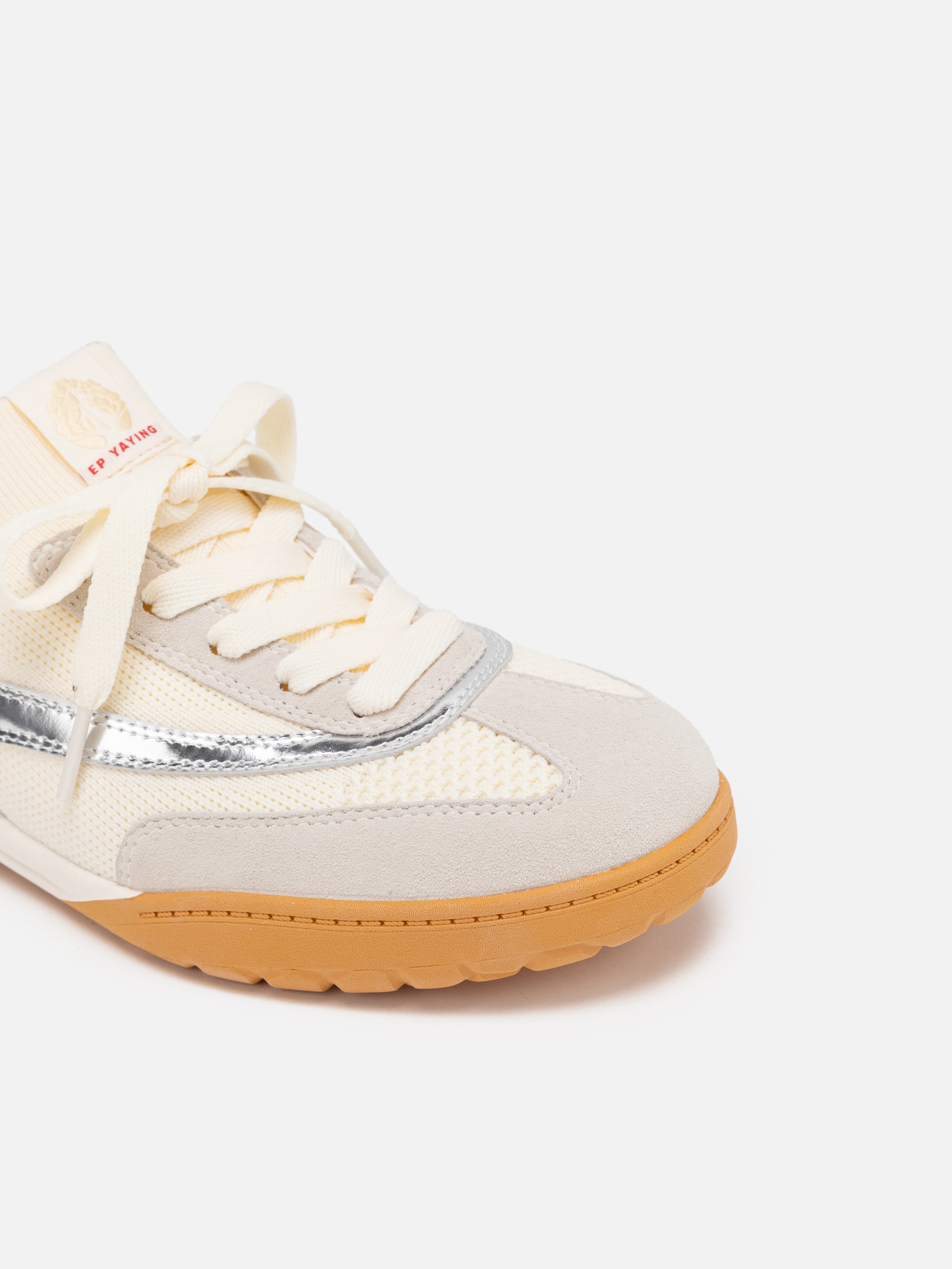 Lightweight Flat Shoes White