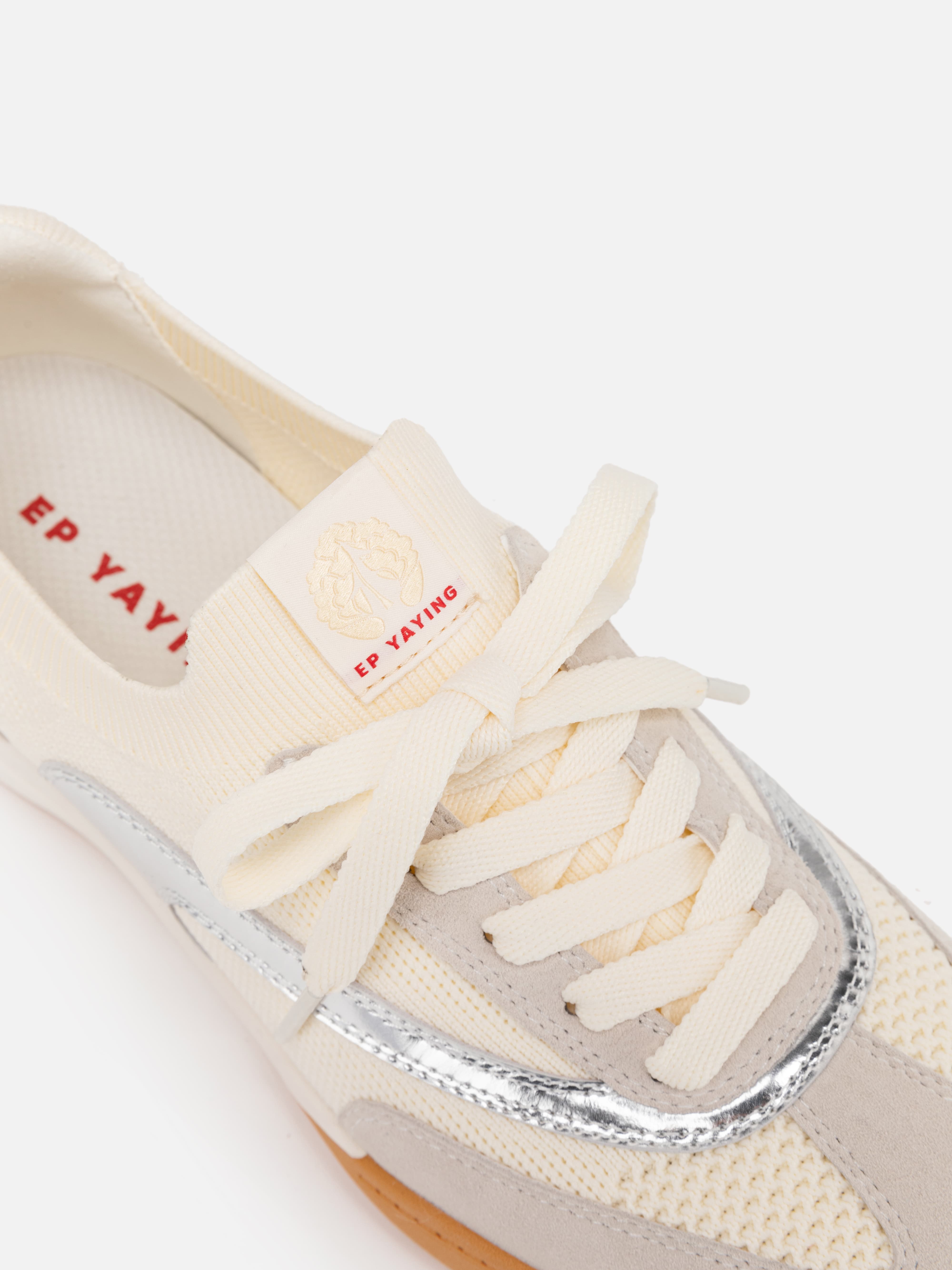 Lightweight Flat Shoes White
