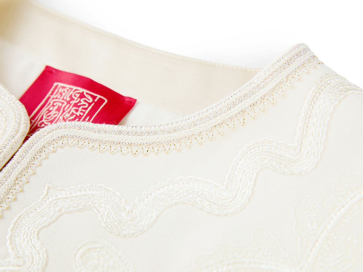 YAYING Wool-Silk Peony Embroidered Vest