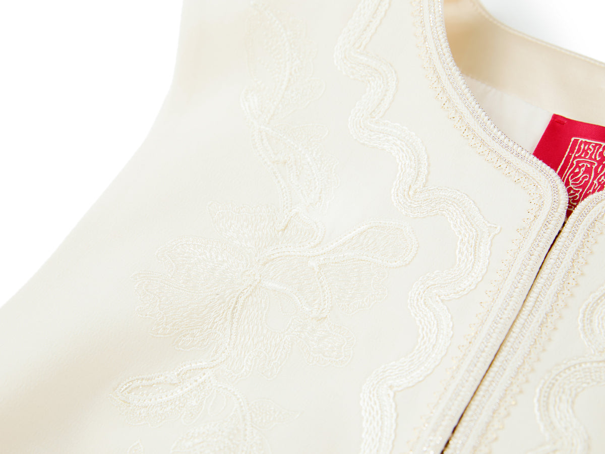 YAYING Wool-Silk Peony Embroidered Vest