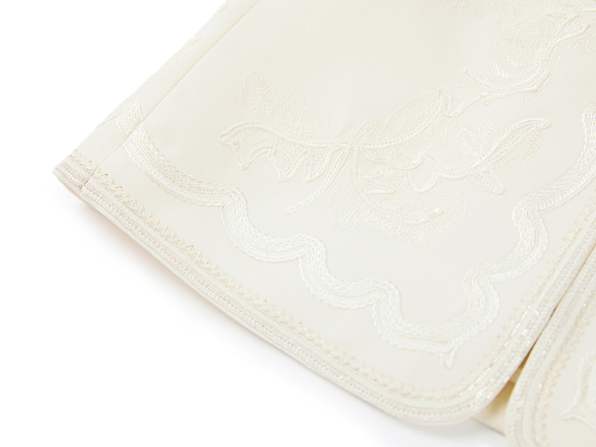 YAYING Wool-Silk Peony Embroidered Vest
