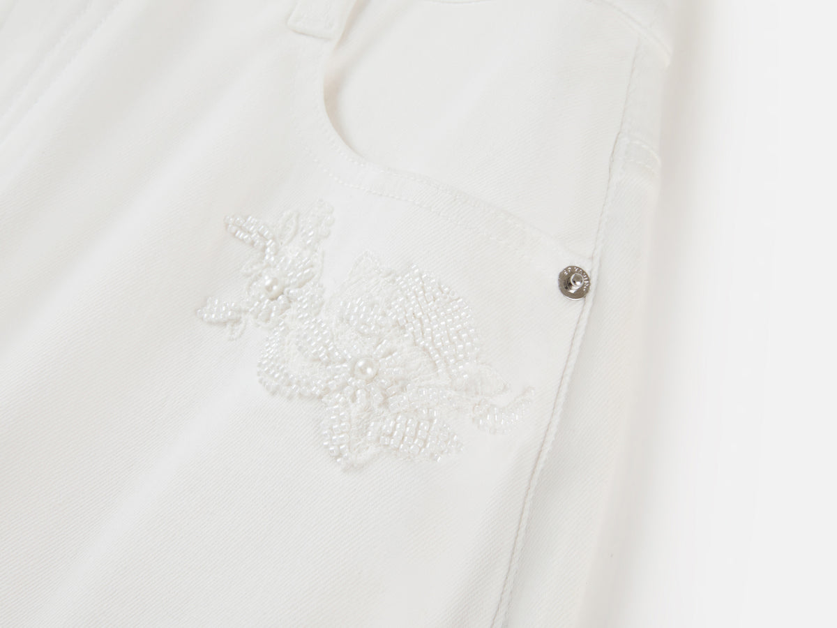 EP YAYING Peony Embroidered 4-Way Stretch Skirt-Front White Denim Skort