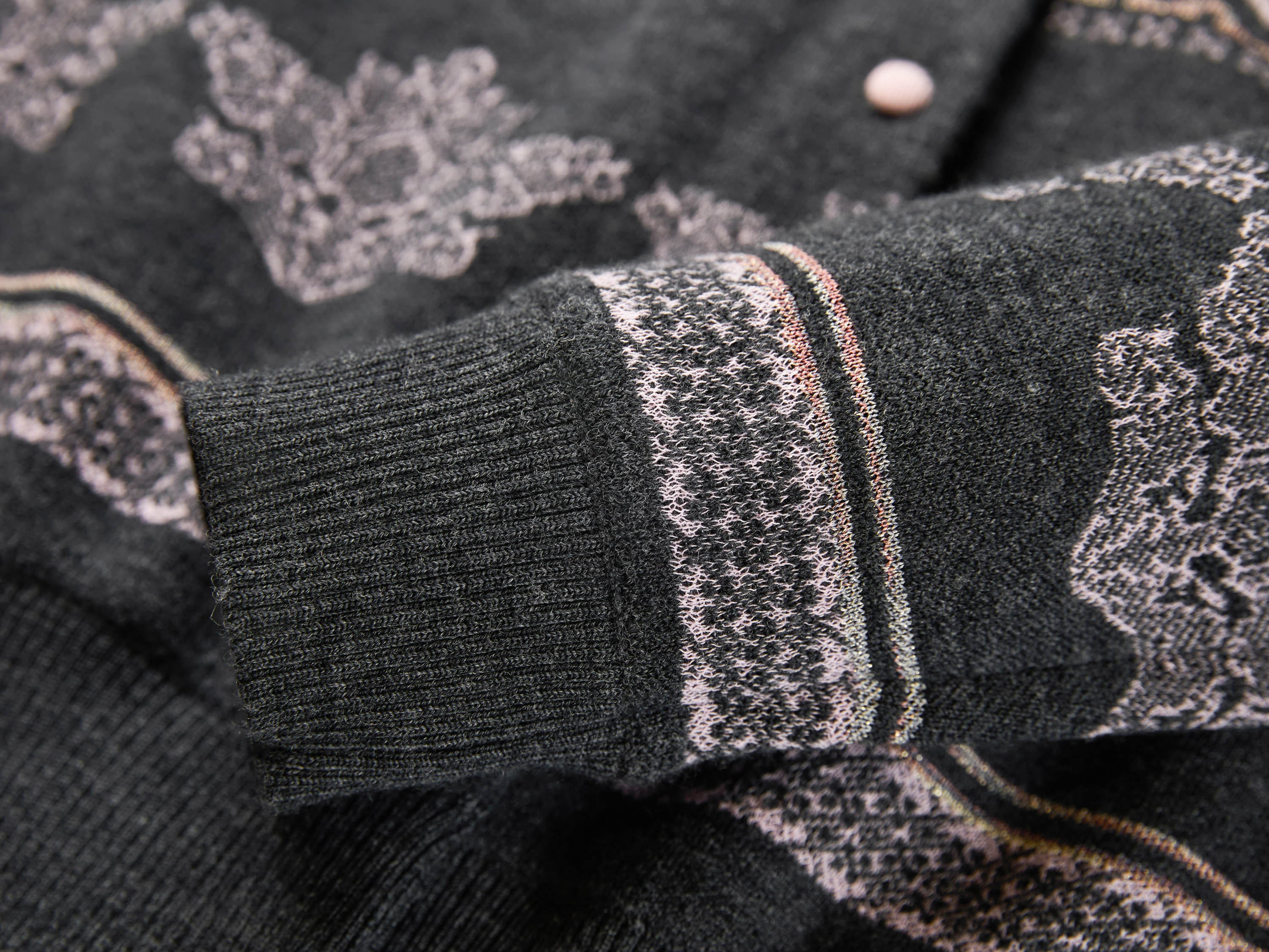 EP YAYING Knit Cardigan