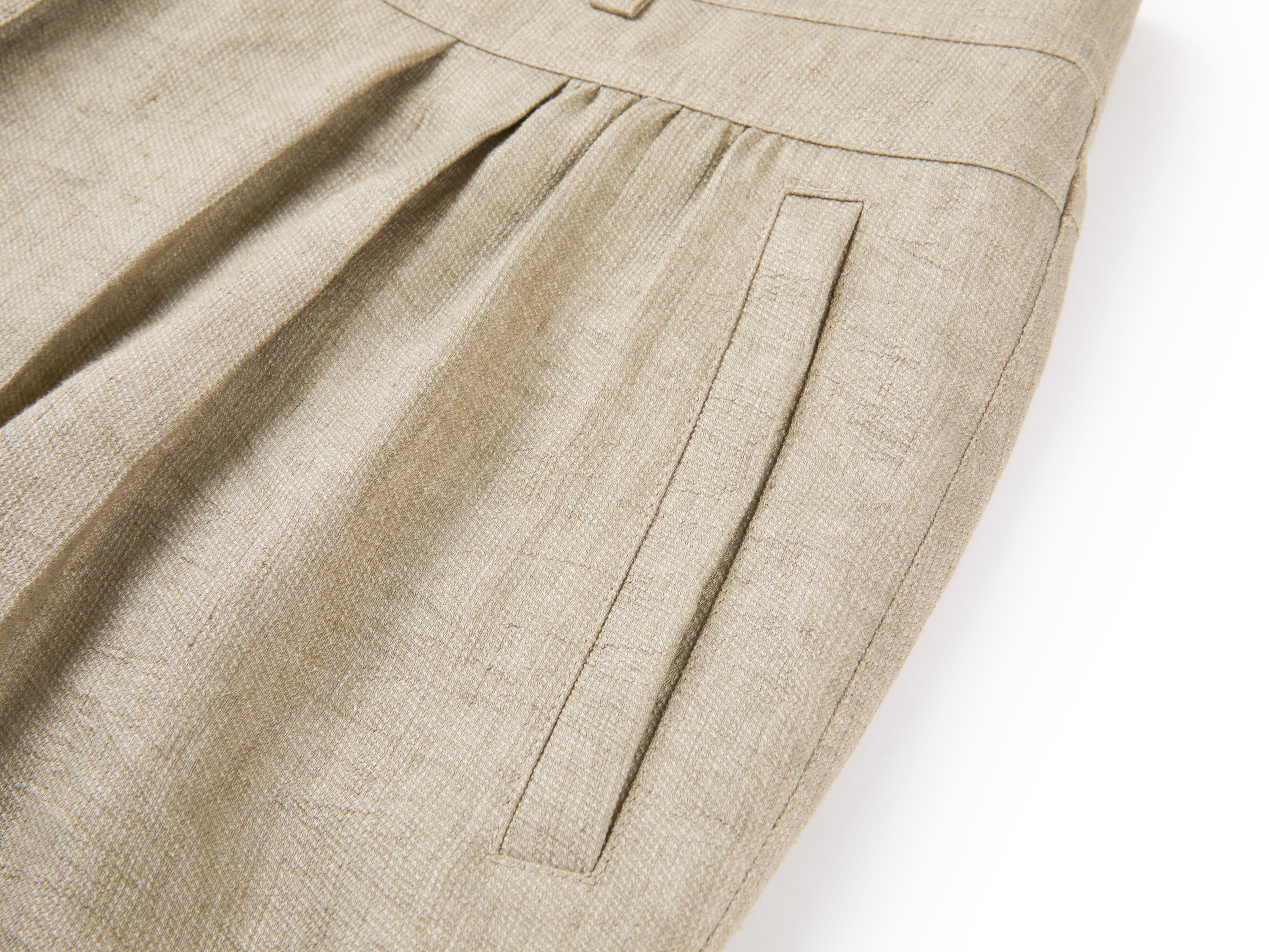 YAYING LINEN HIGH-WAIST SHORTS