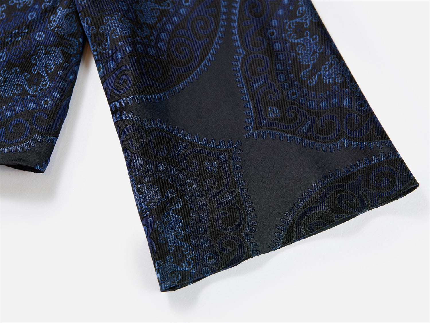 EP YAYING Mulberry Silk Jacquard Coat EGKES1237BZ