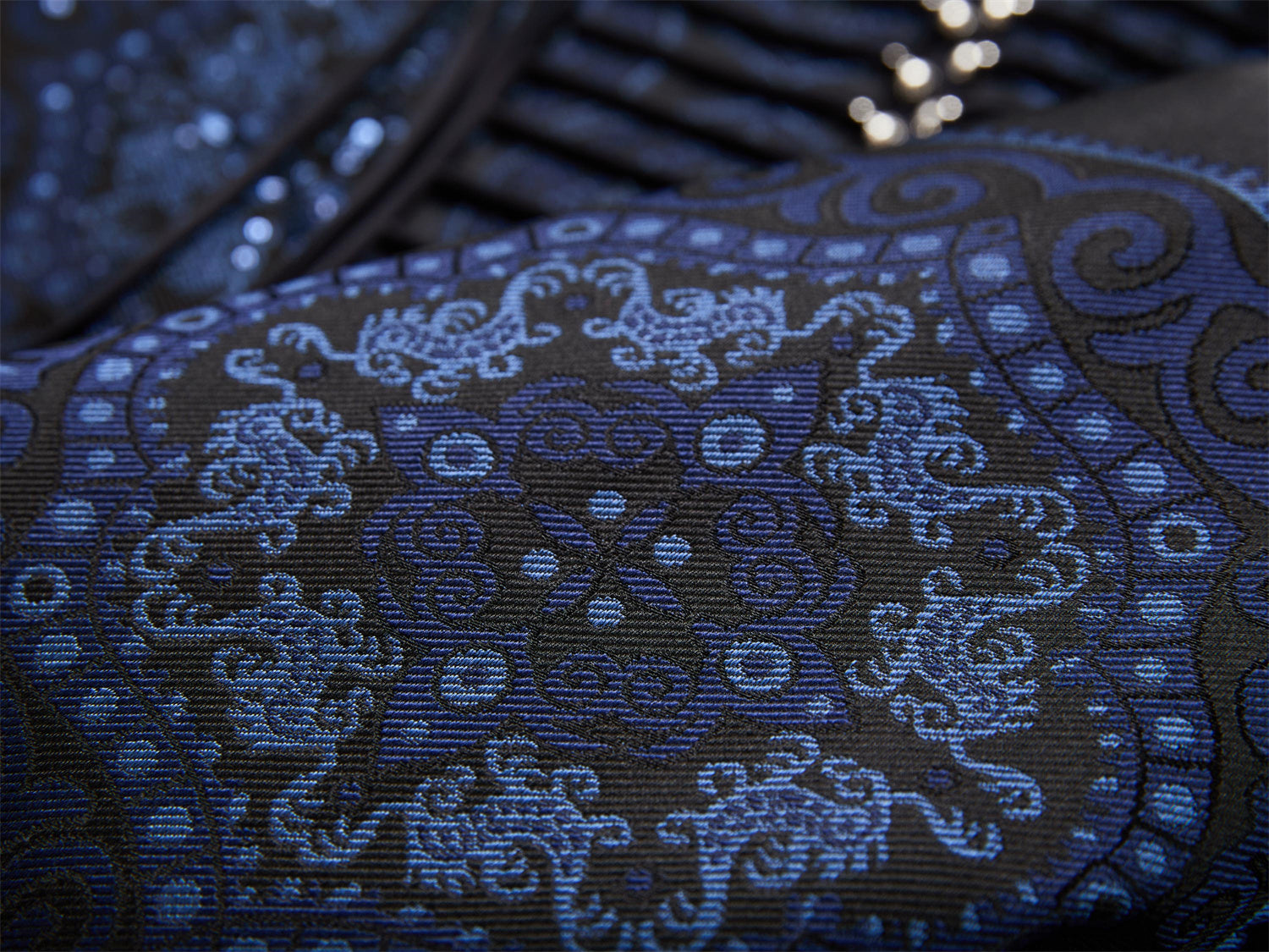 EP YAYING Mulberry Silk Jacquard Coat EGKES1237BZ