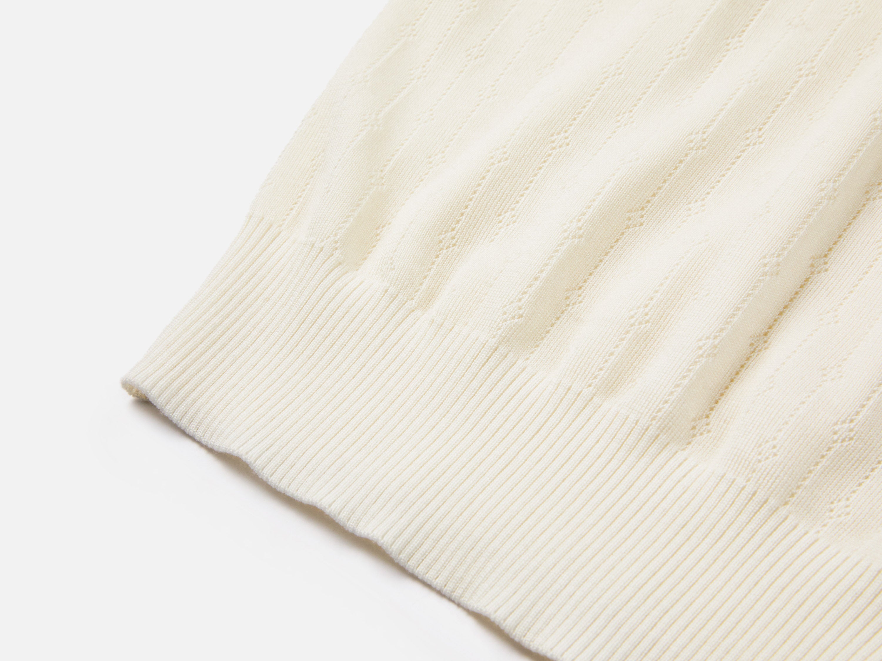 EP YAYING Triacetate Structured Round Neck Waist-Cinching Knitted Vest