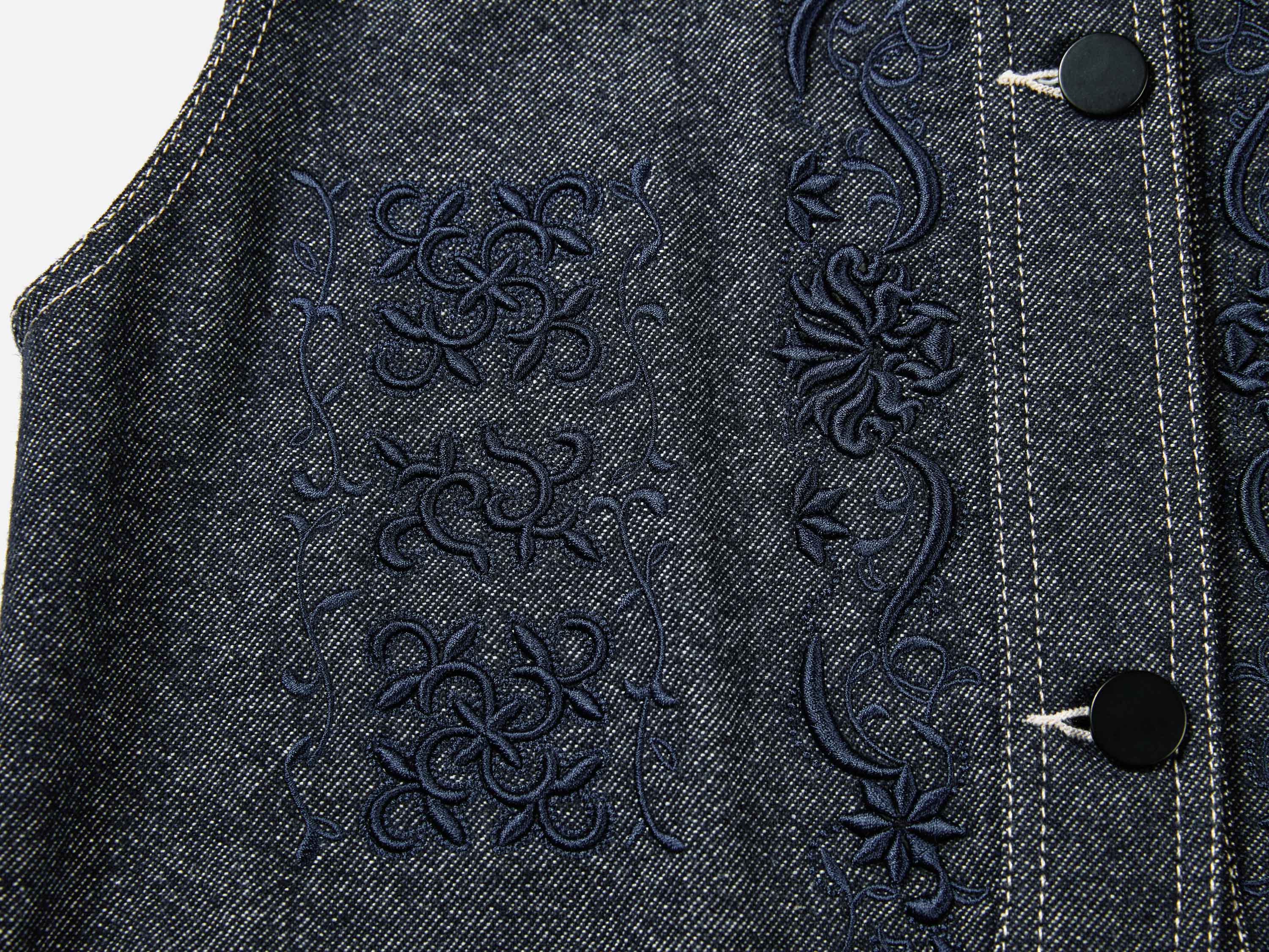 EP YAYING Blue Label Ruyi Embroidered Vest