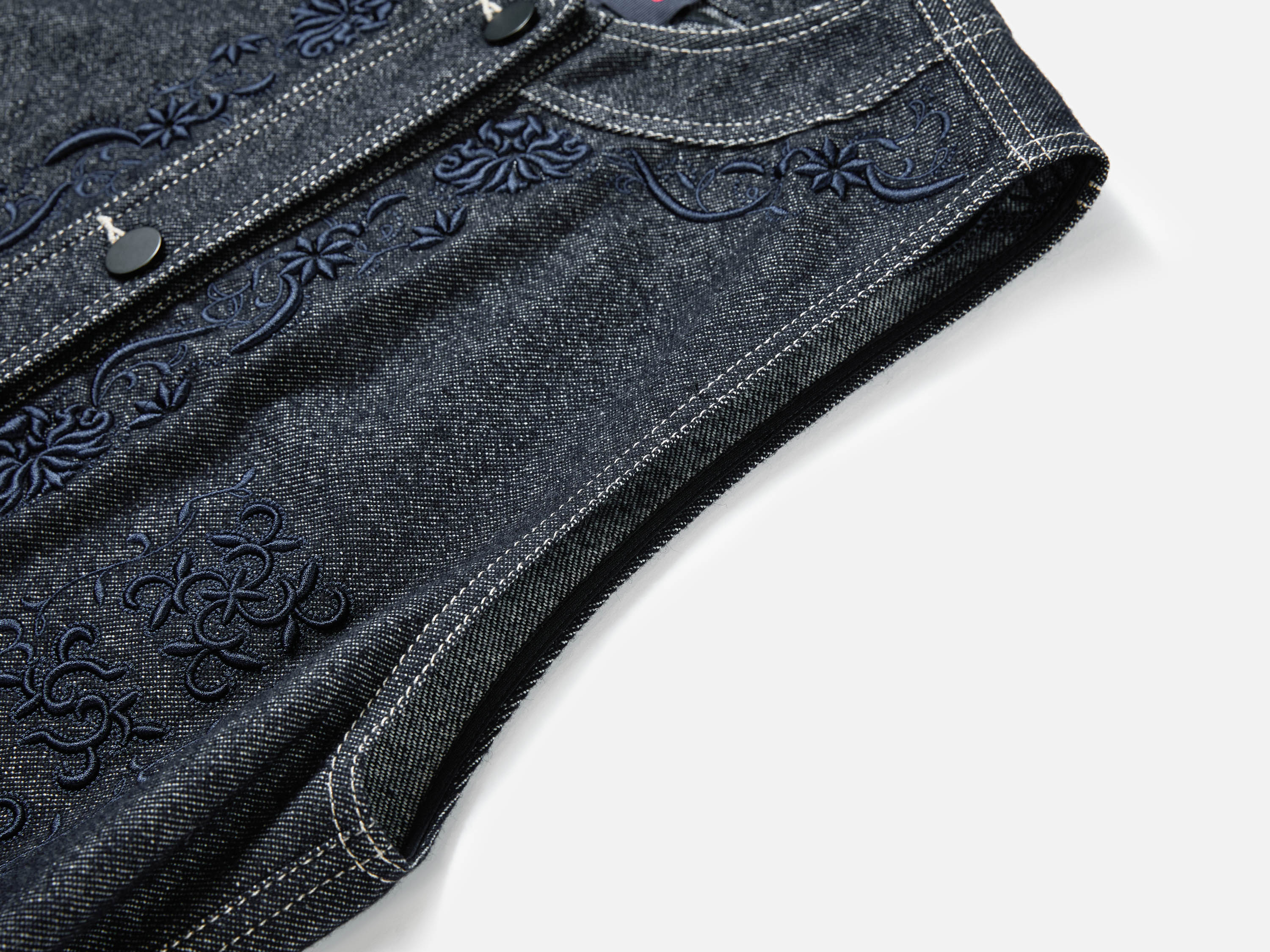 EP YAYING Blue Label Ruyi Embroidered Vest