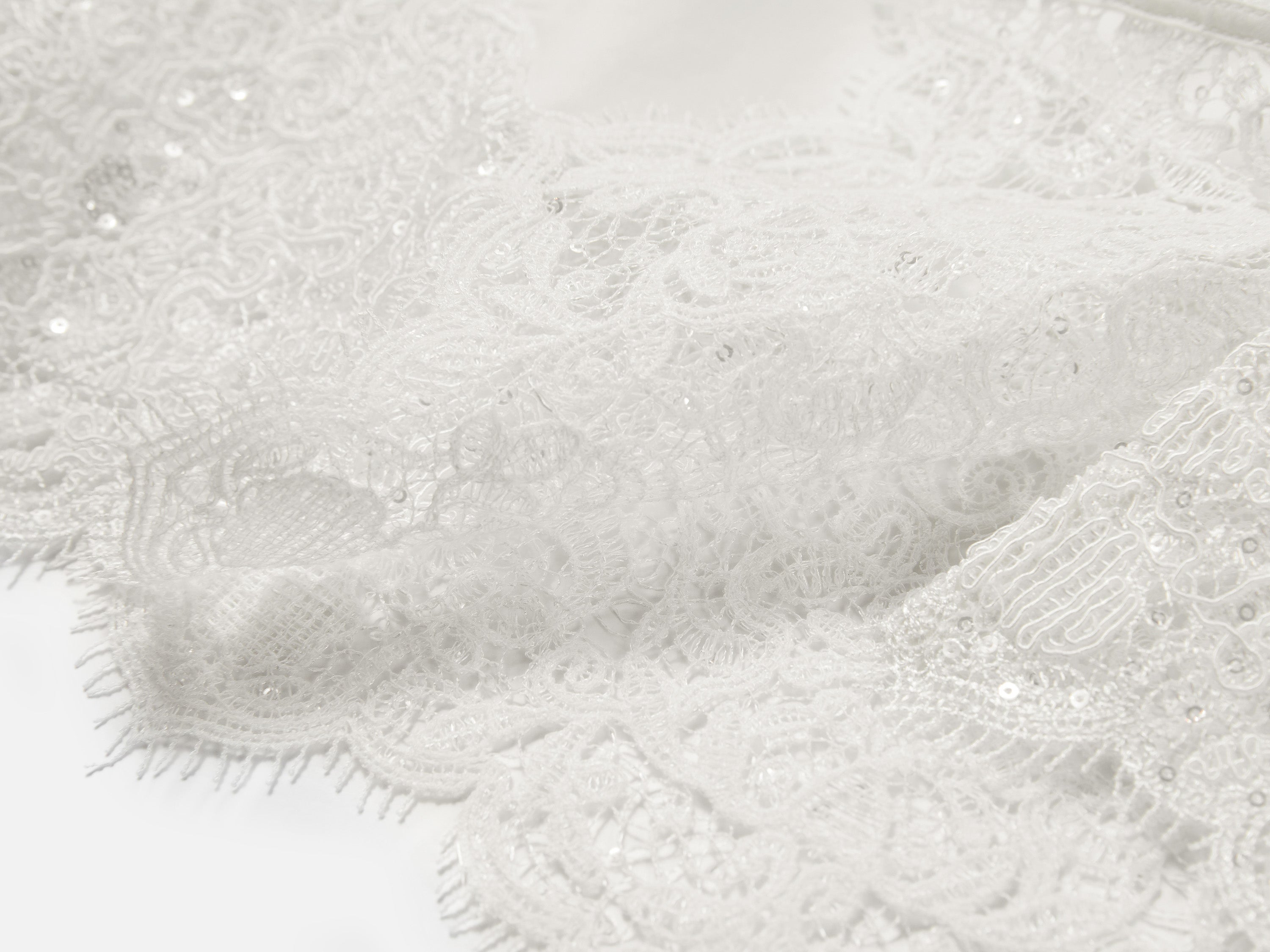EP YAYING Lace-Splice Gathered High-Neck Blouse