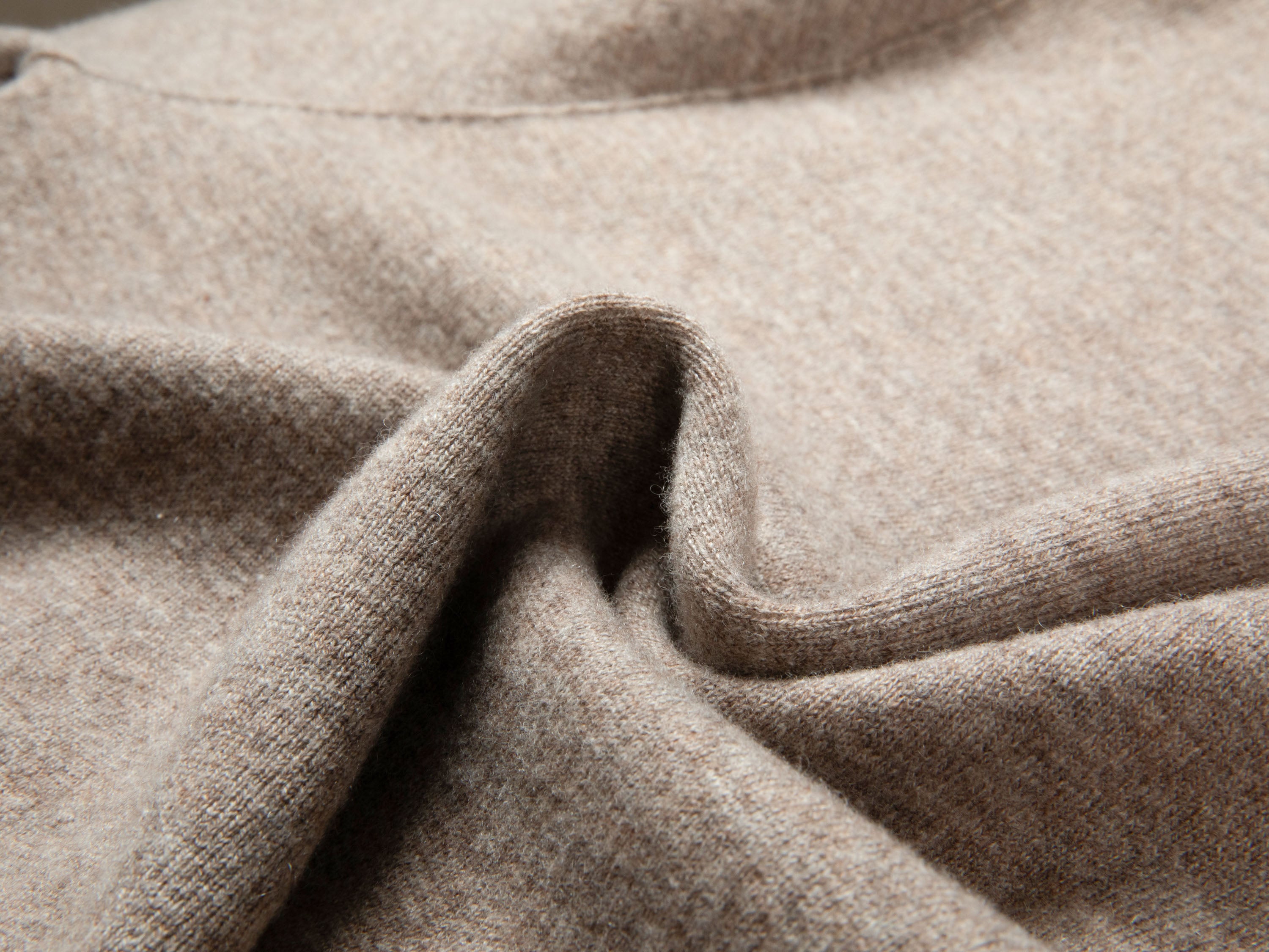 YAYING Oversized Hooded Wool Knit