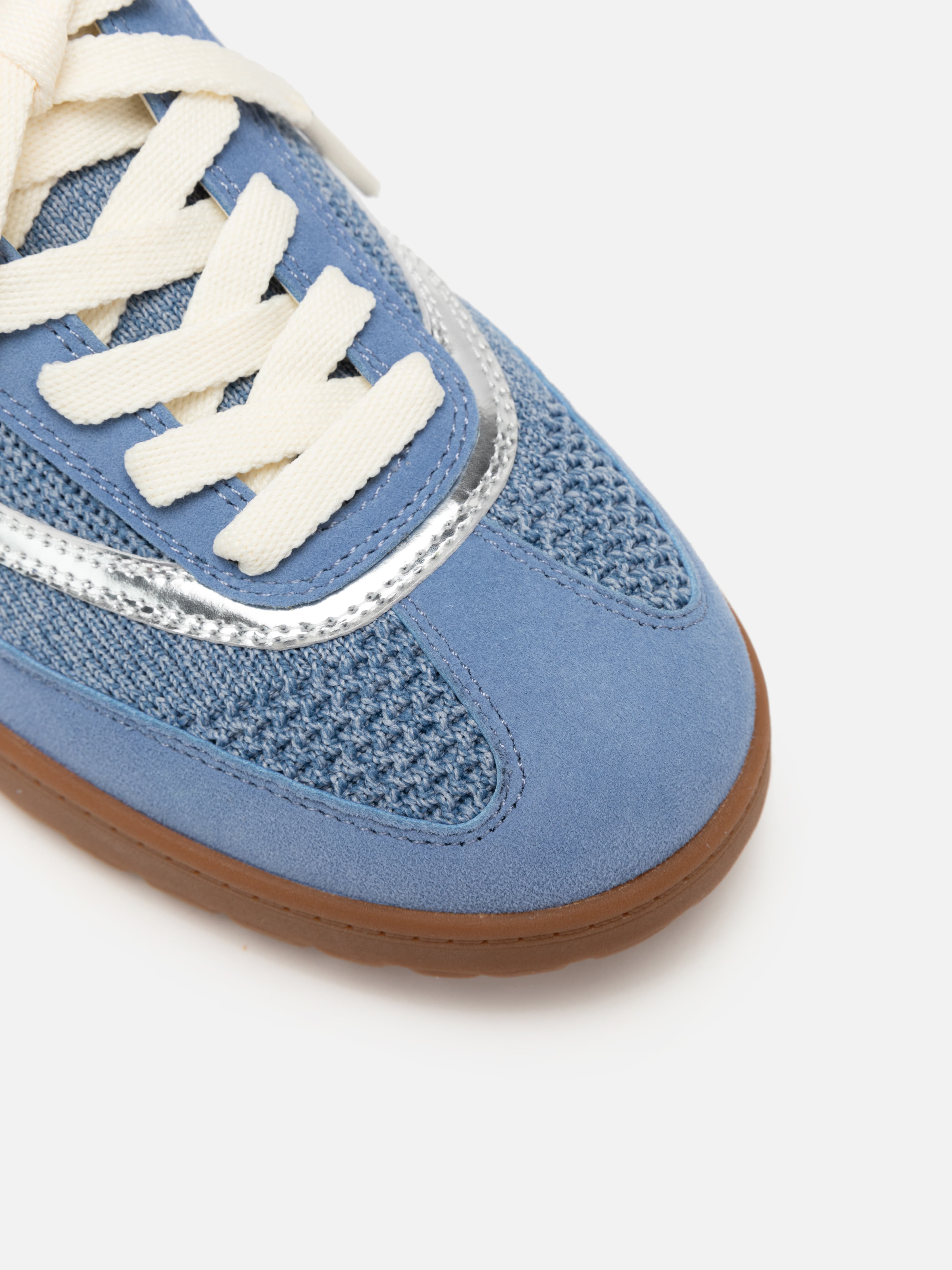 Lightweight Flat Shoes Blue