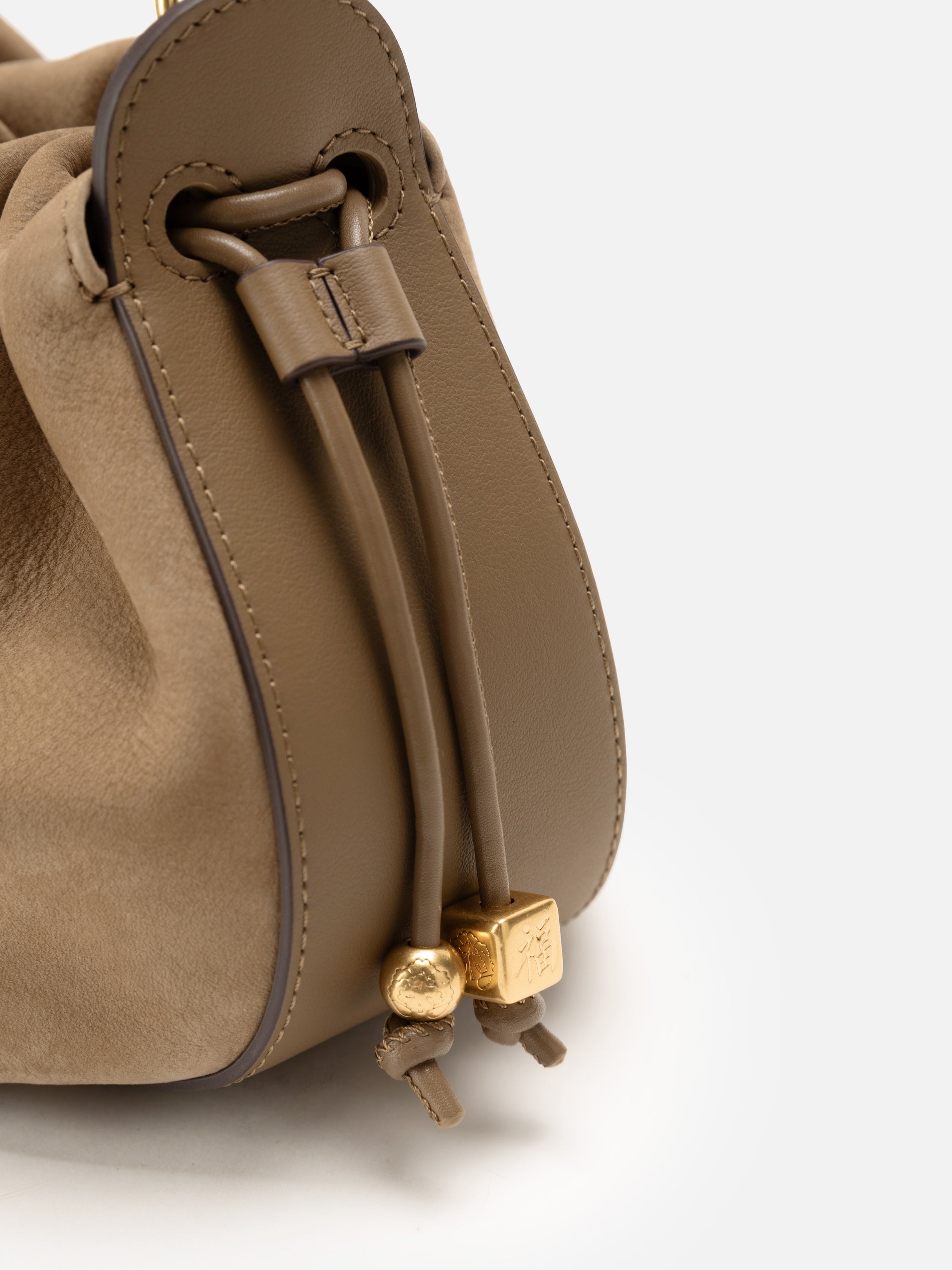 EP YAYING Matte Cowhide Bucket Bag (Small)
