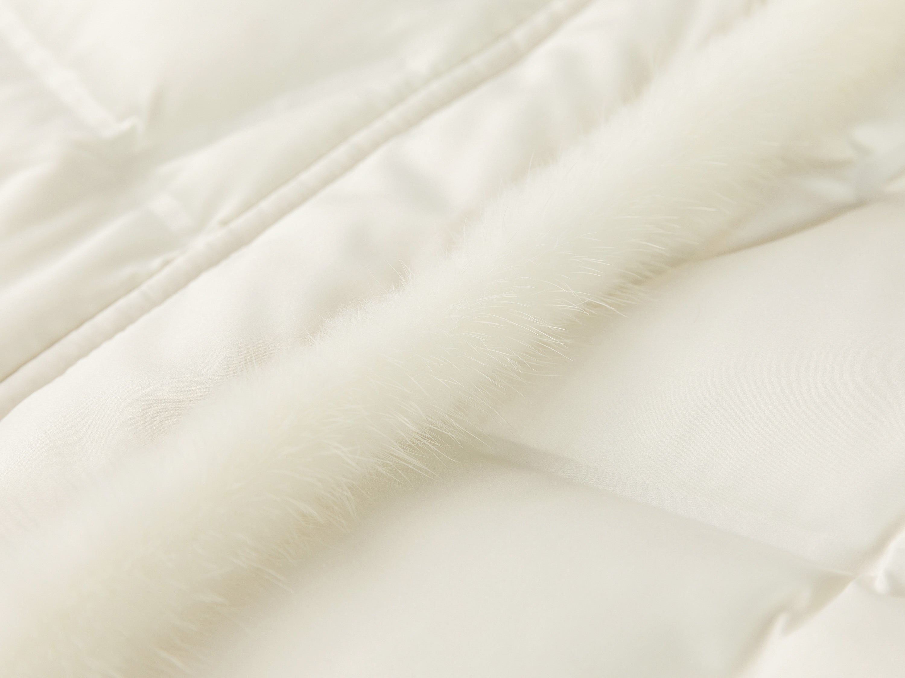 EP YAYING White Lightweight Puffer Jacket