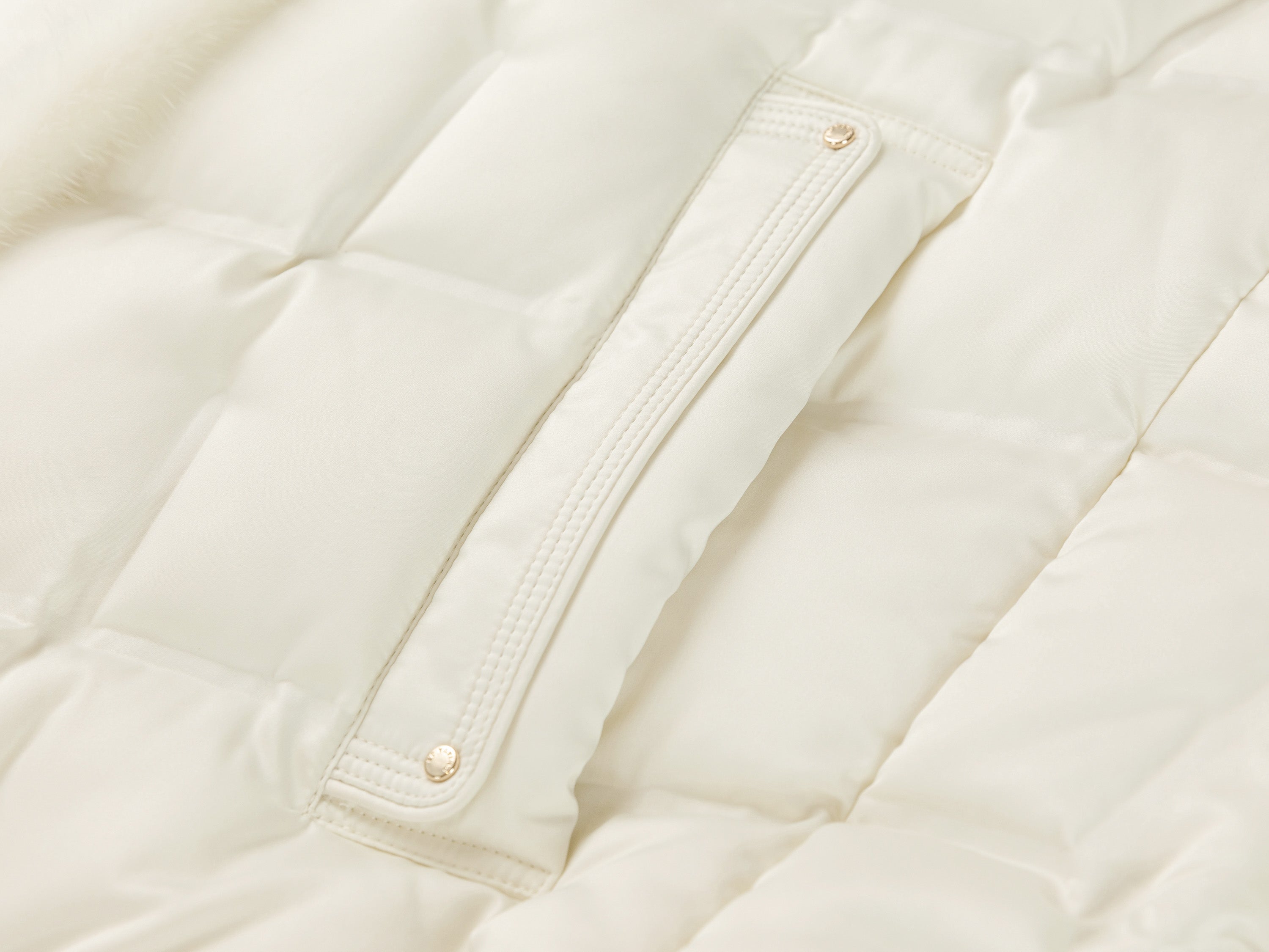 EP YAYING White Lightweight Puffer Jacket