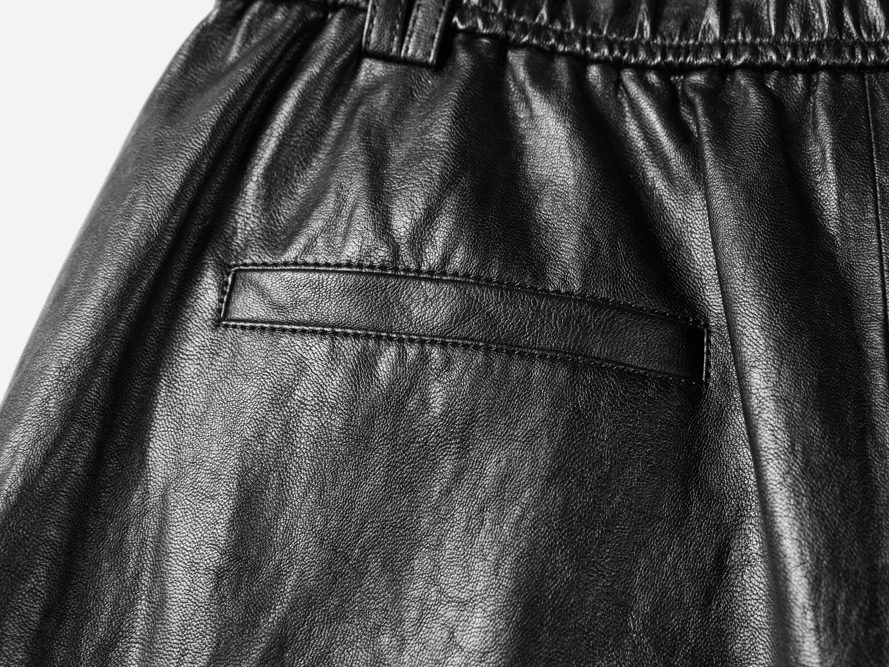 EP YAYING Leather Shorts