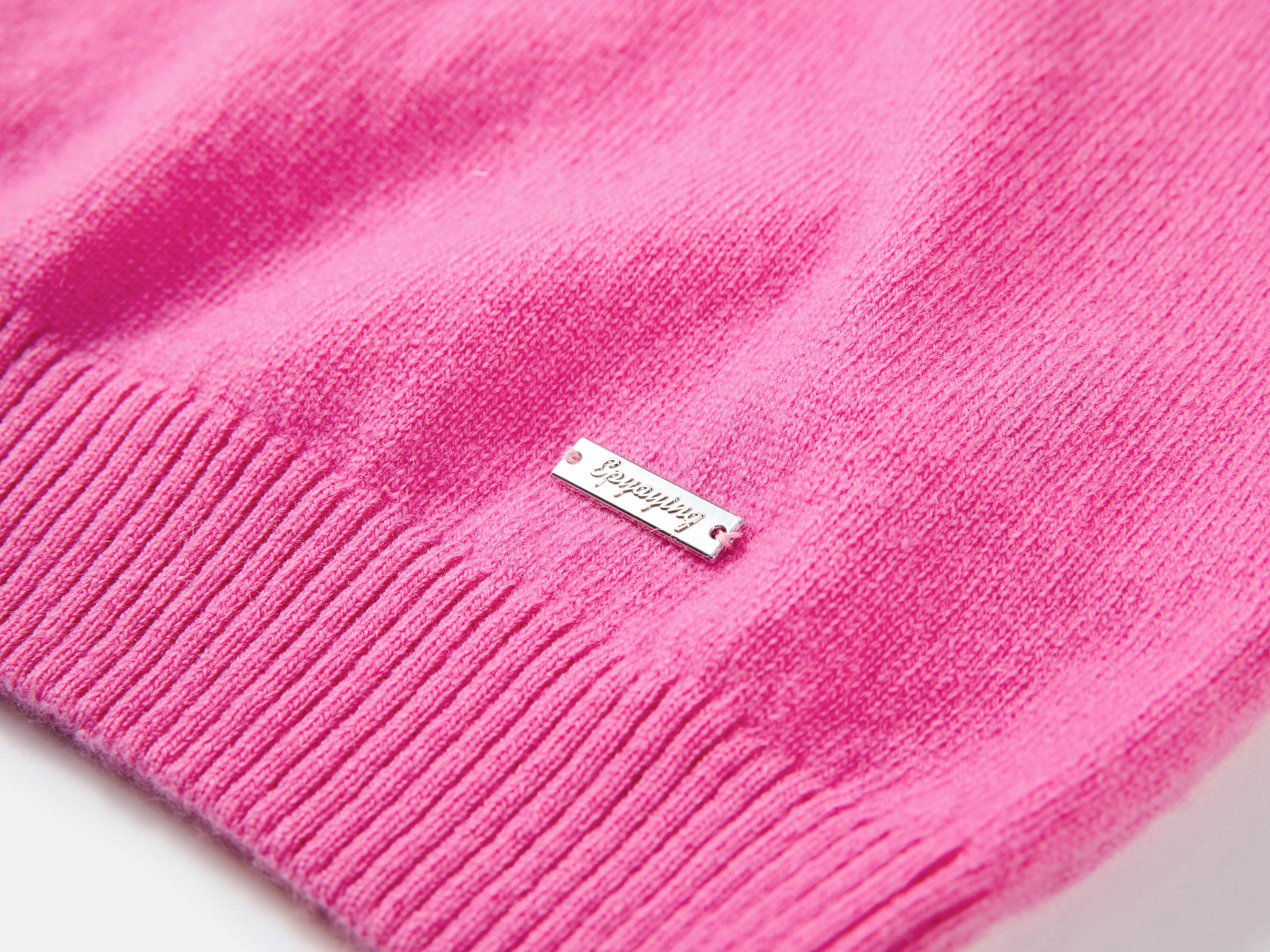 EP YAYING Stand Collar Cashmere Polo Sweater