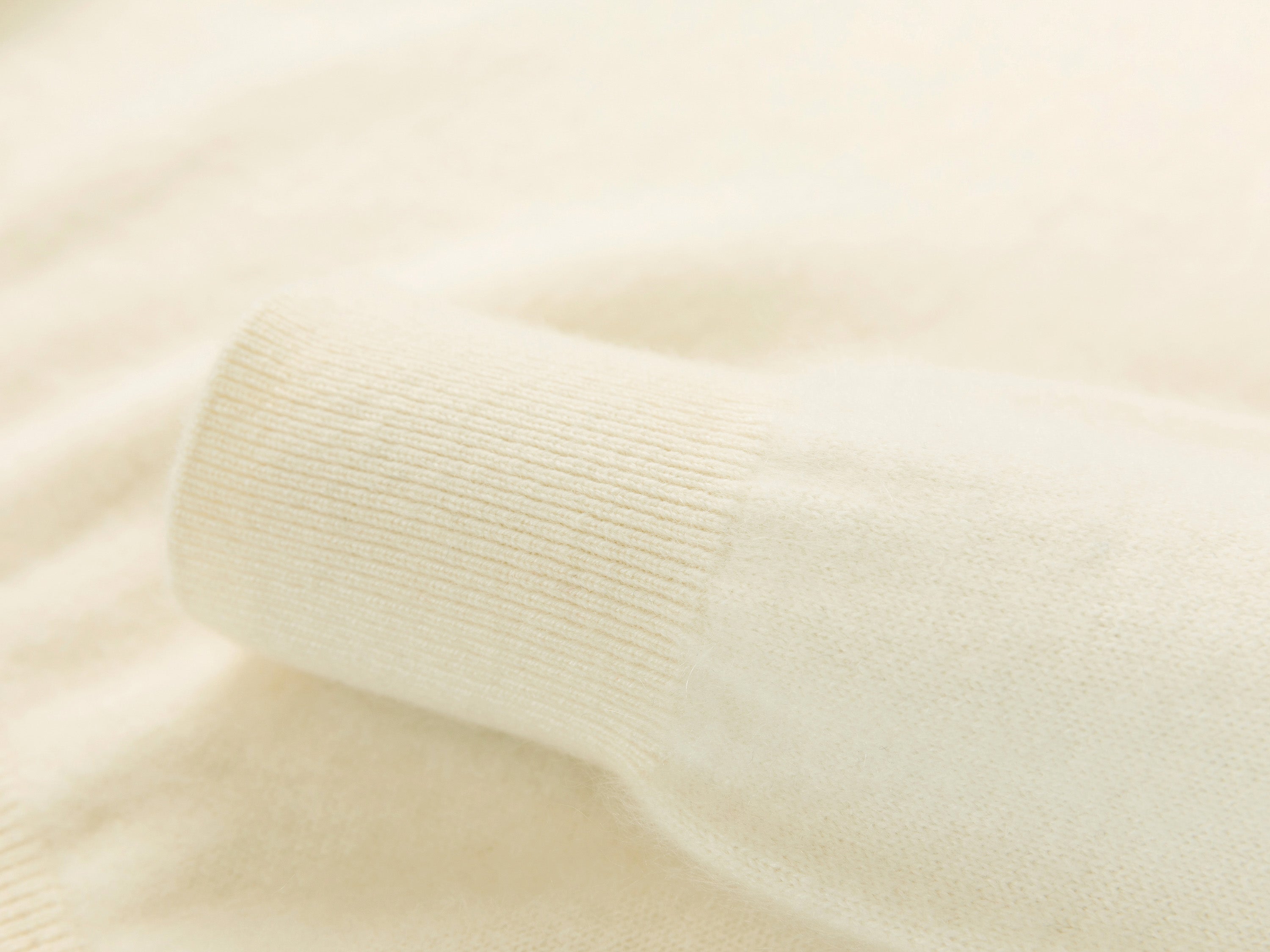 YAYING Cream Top