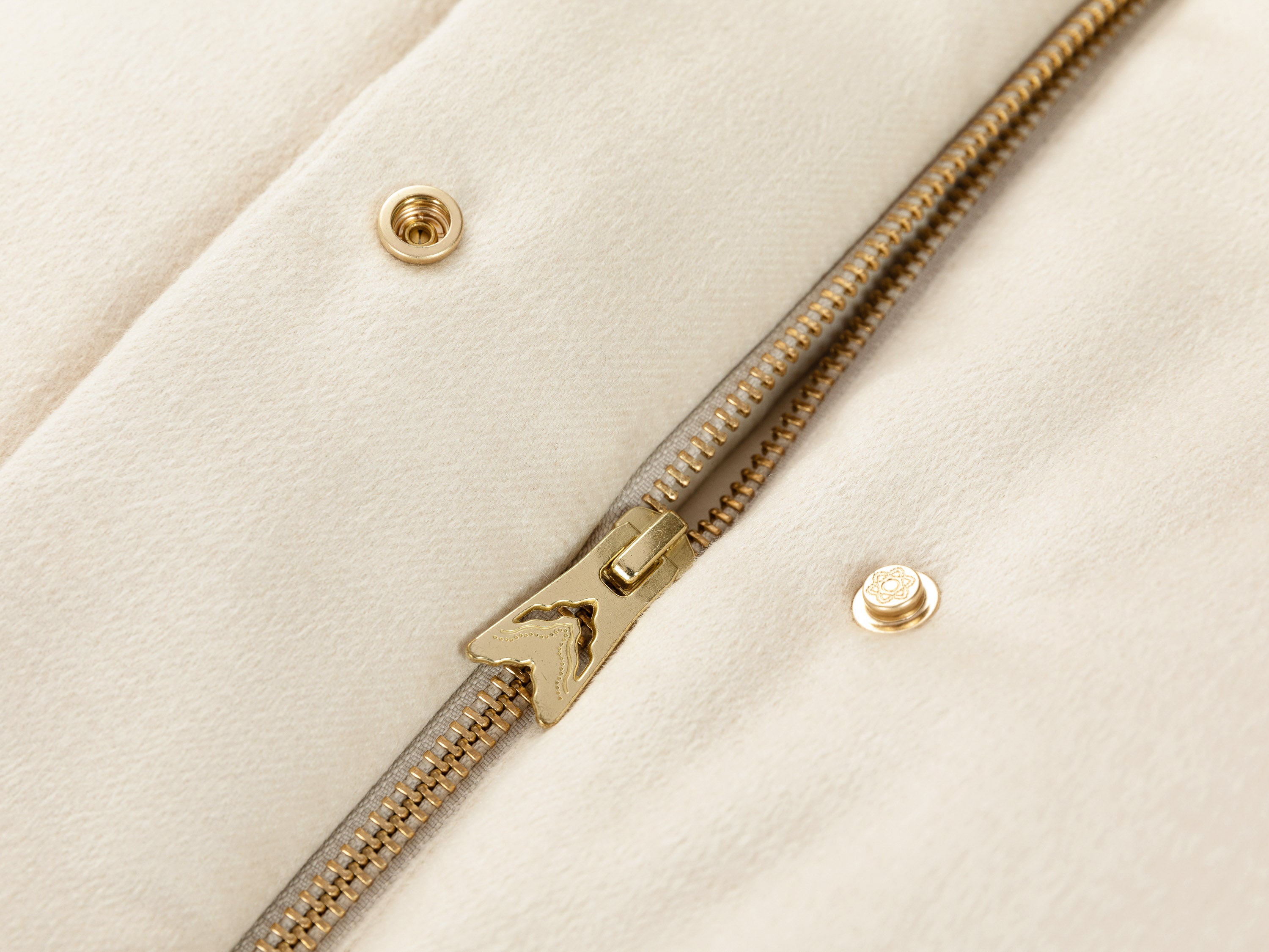 YAYING Cream Puffer Vest