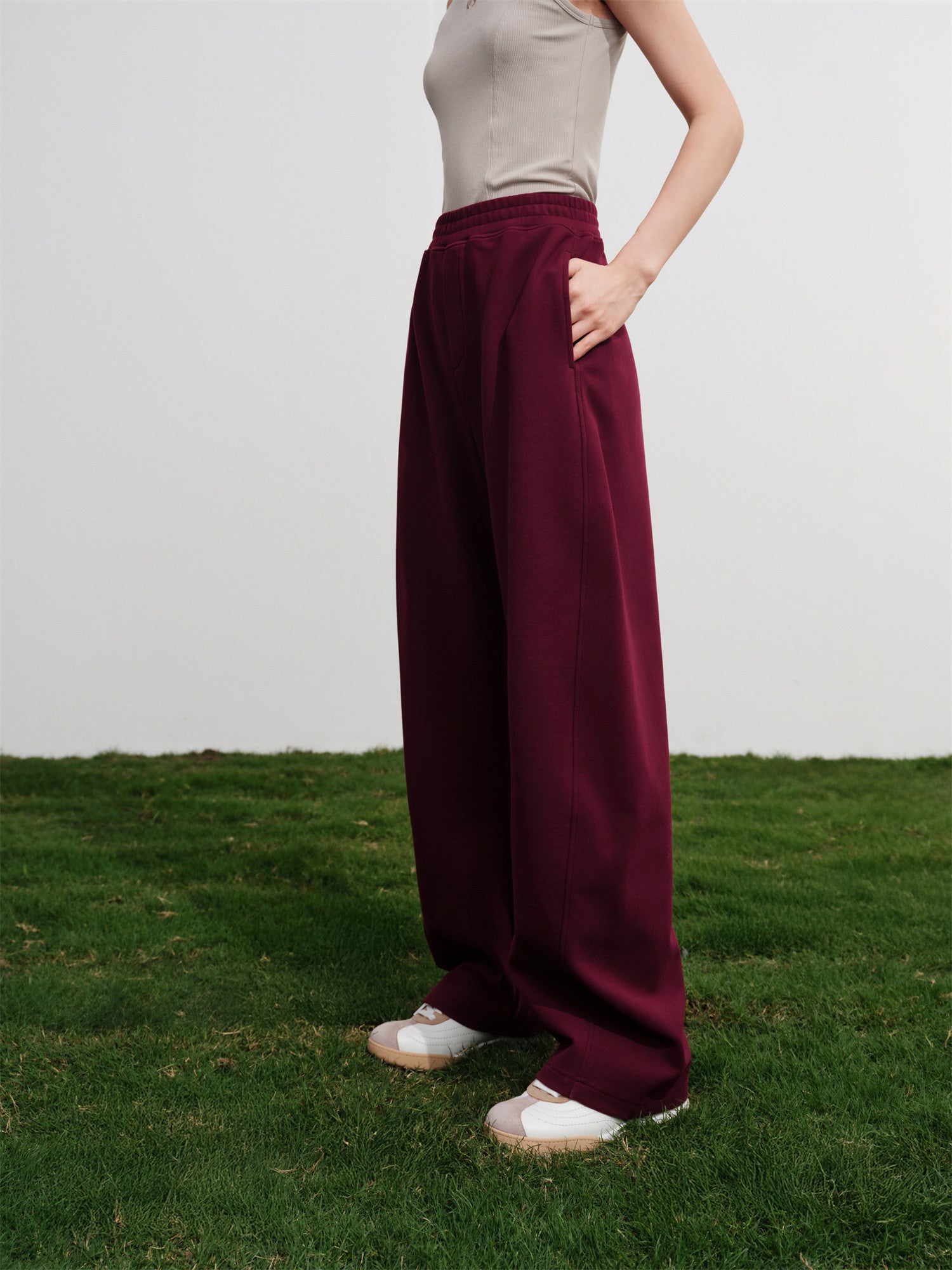 EP YAYING High-Waisted Sporty Tapered Pants EGKIA6419AL