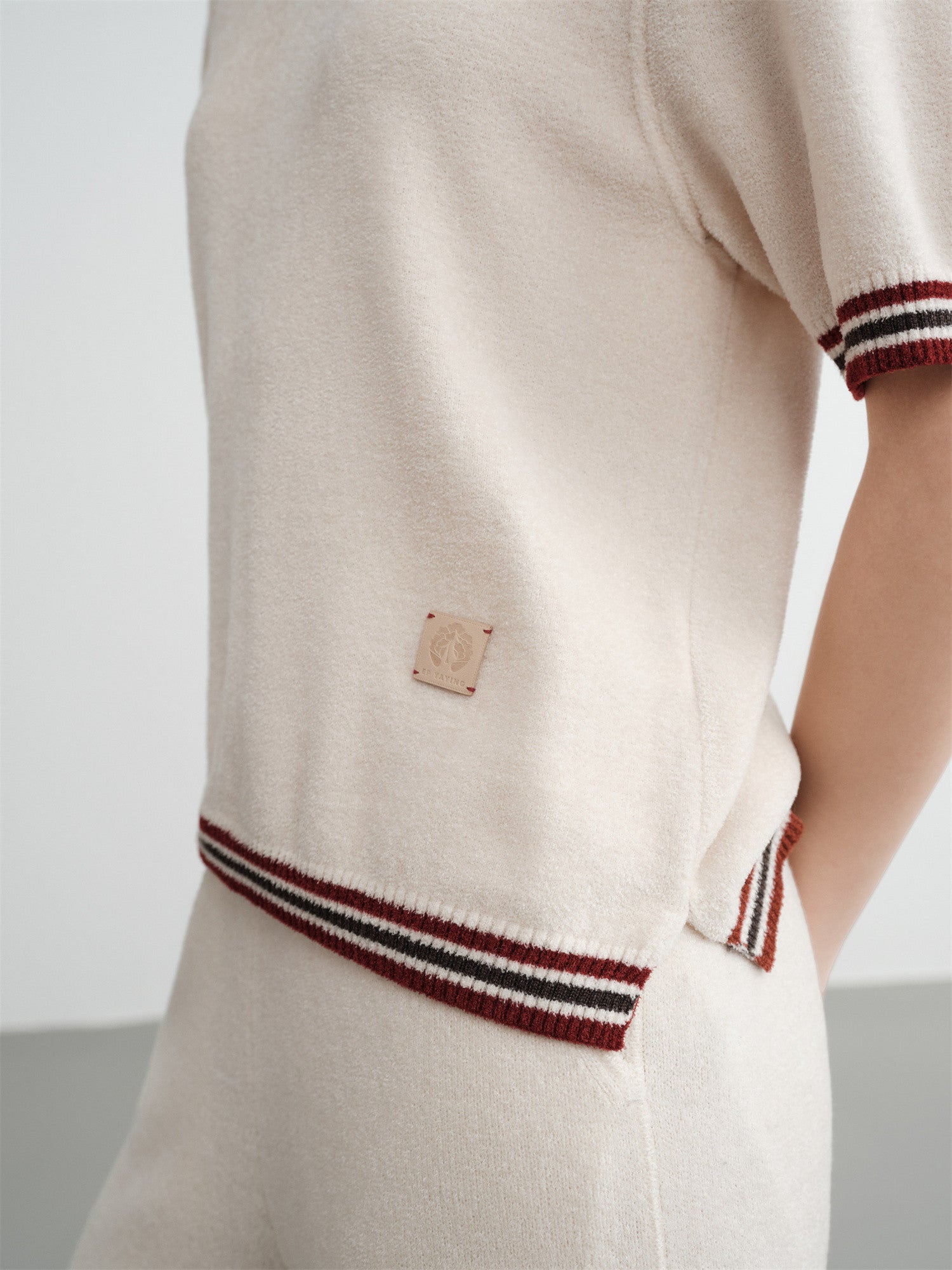 EP YAYING Mulberry Silk Knit Sweater EGKIS9530AW