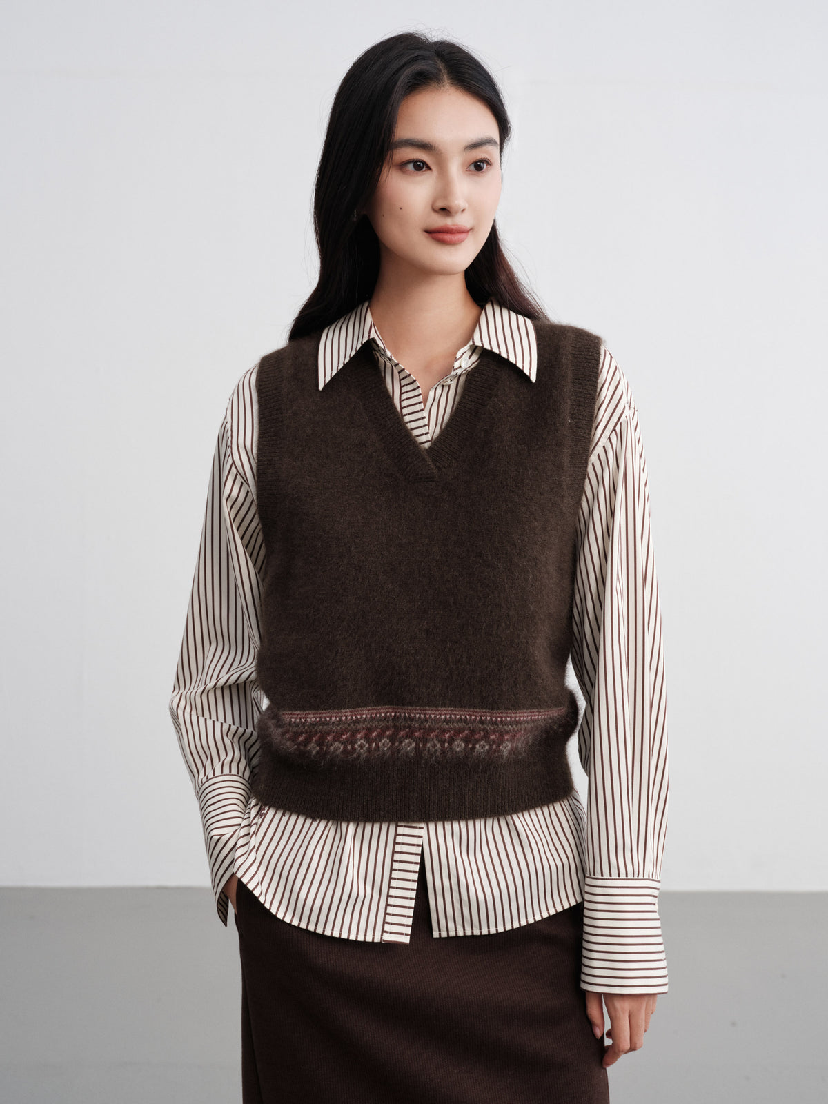 EP YAYING Yak Wool Ethnic Jacquard V-Neck Sweater Vest