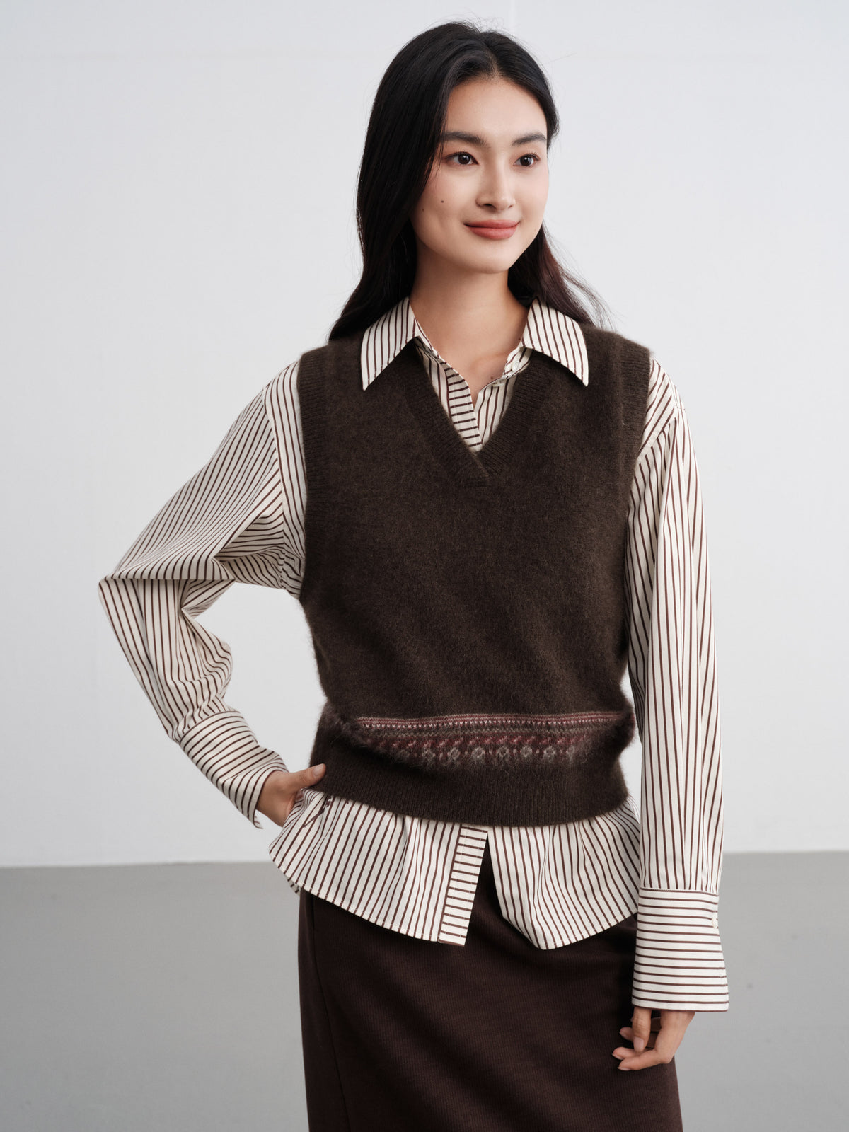 EP YAYING Yak Wool Ethnic Jacquard V-Neck Sweater Vest