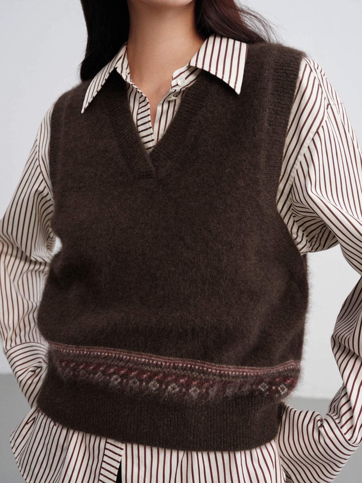 EP YAYING Yak Wool Ethnic Jacquard V-Neck Sweater Vest