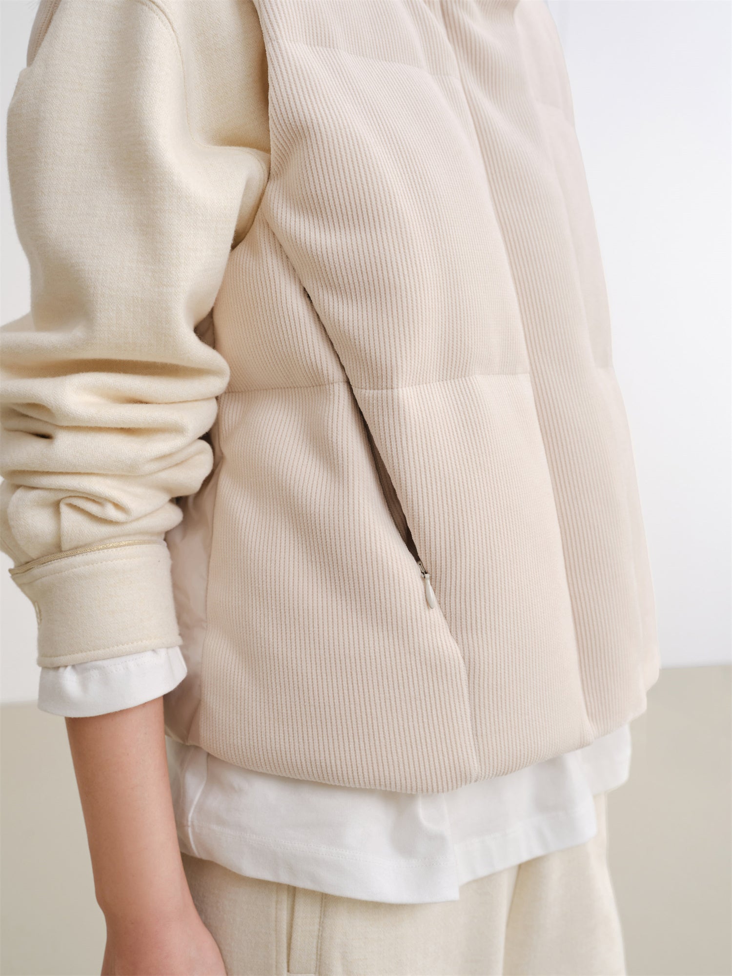 EP YAYING Goose Down Straight-Cut Vest EGKIAY018AM