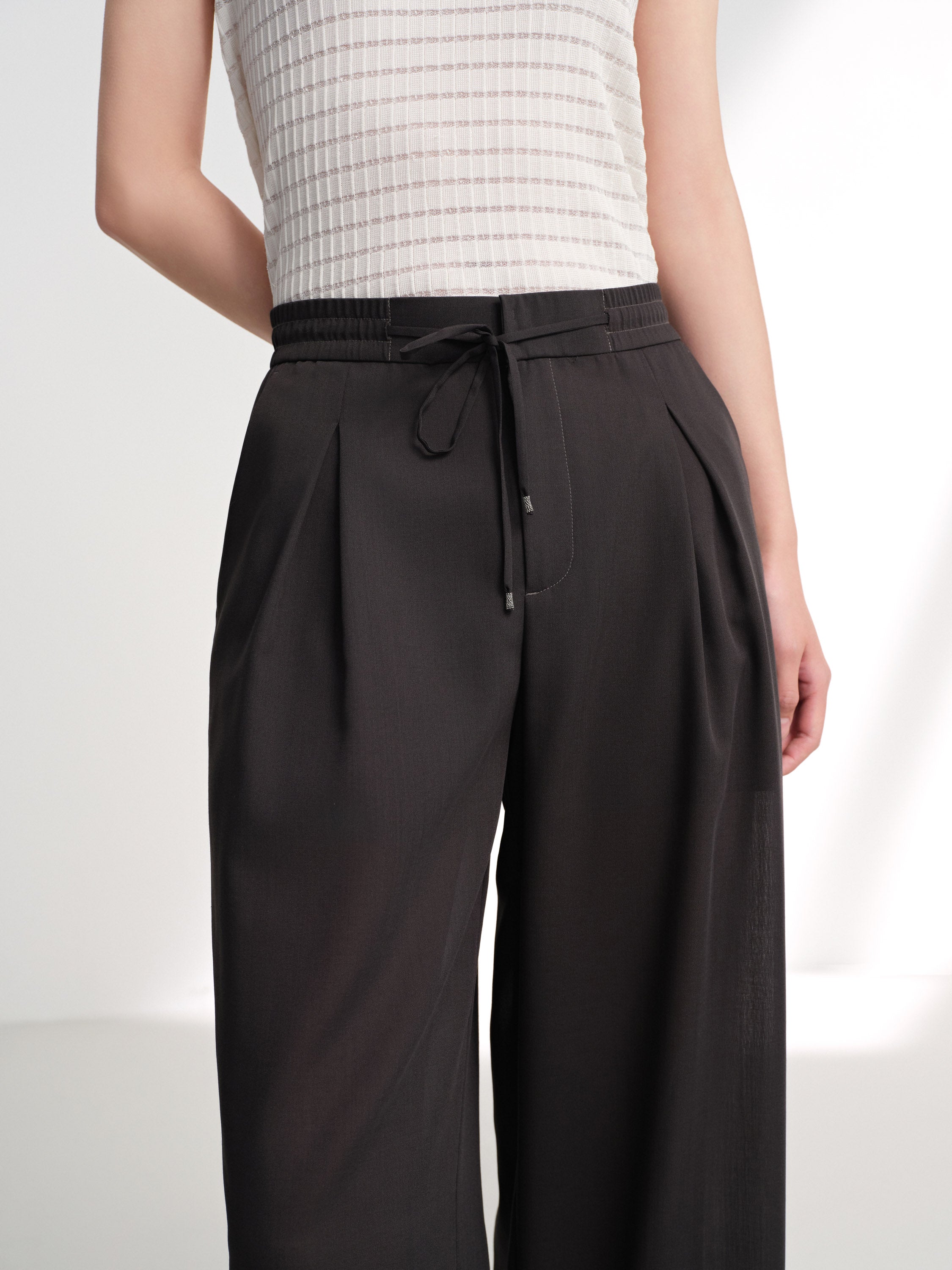 EP YAYING Lightweight Wool Relaxed Wide-Leg Pants in Deep Gray