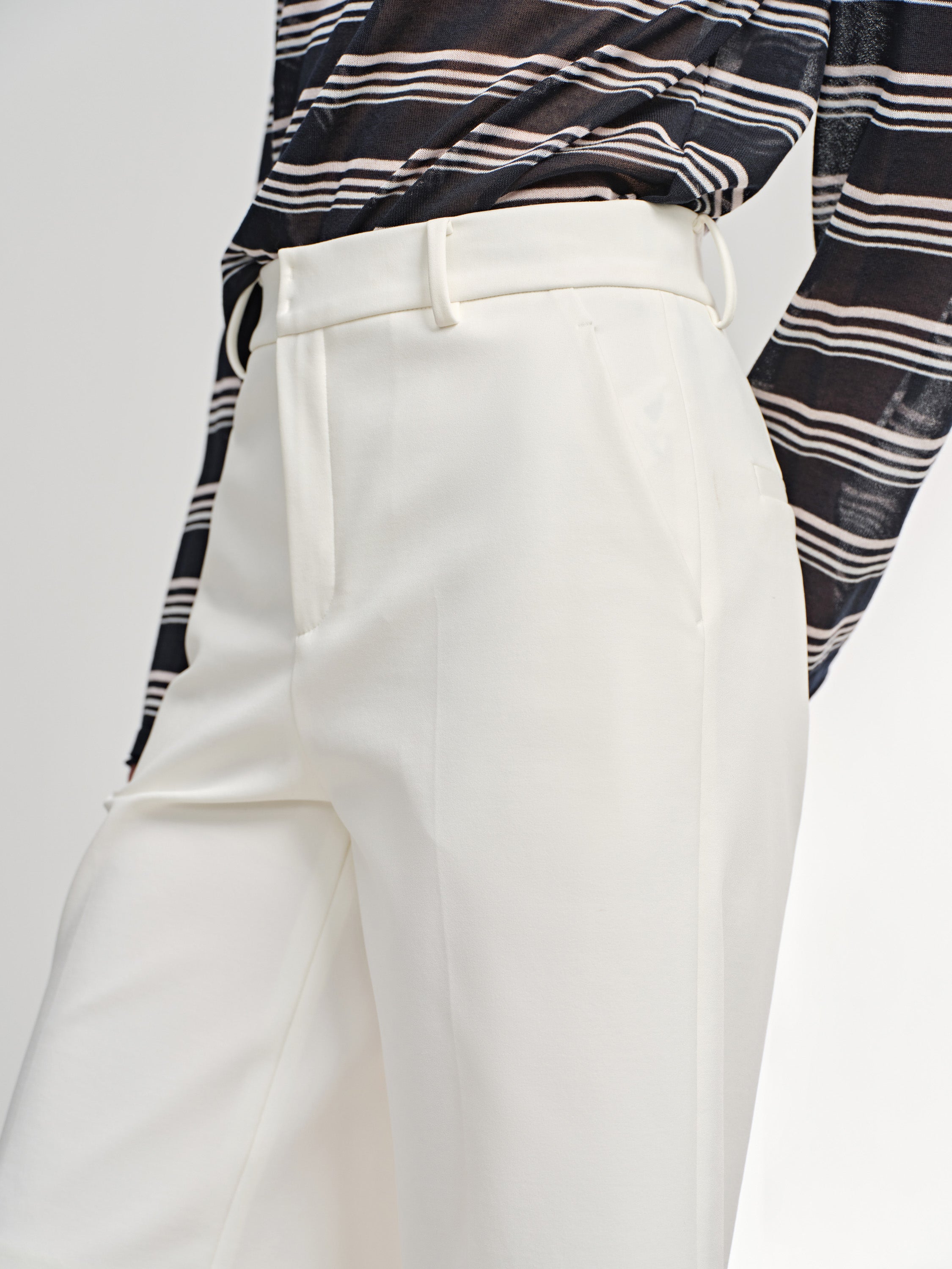 EP YAYING High-Waisted Straight-Leg Shorts