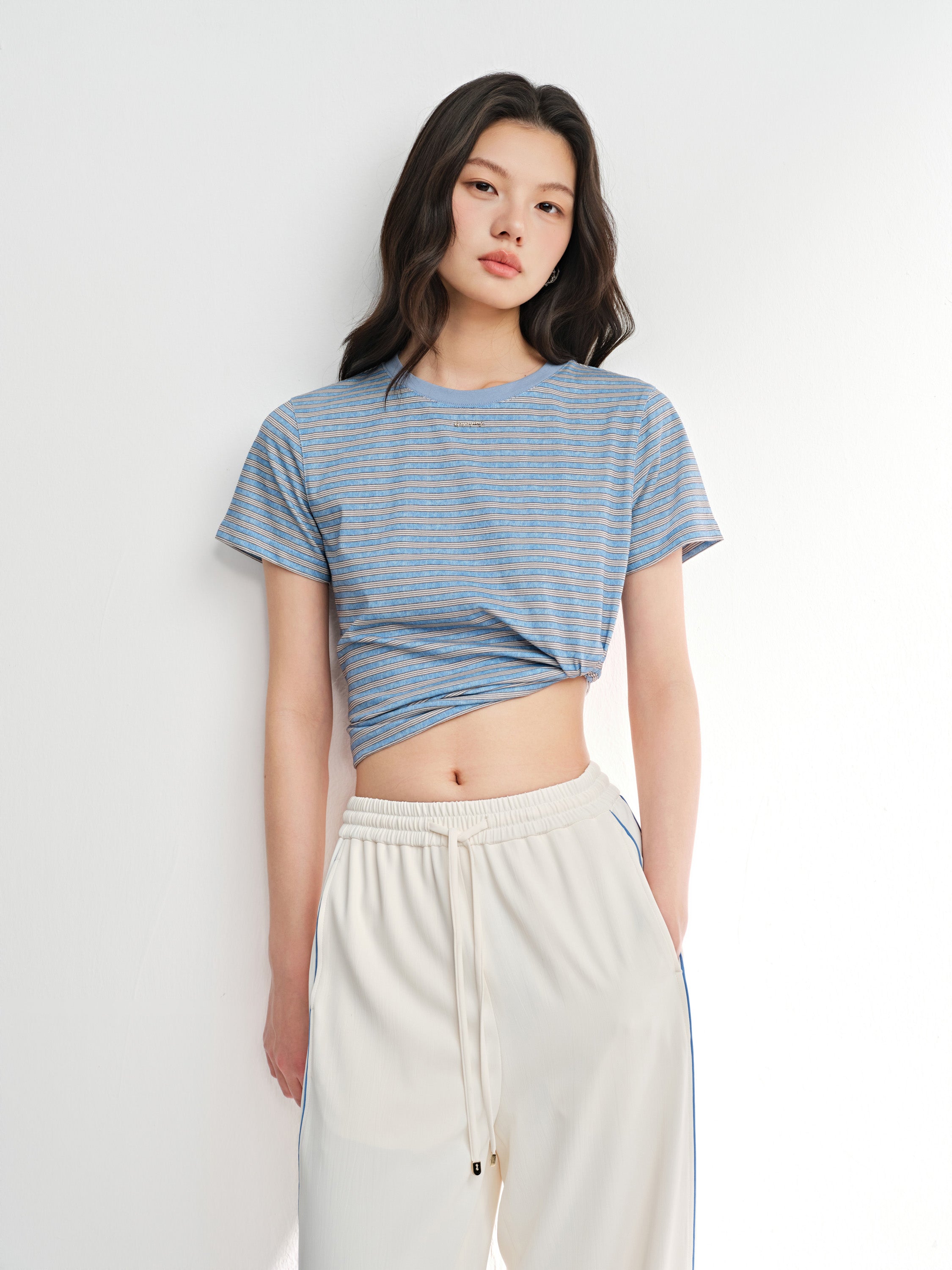 EP YAYING Blue Stripe Essential Tee