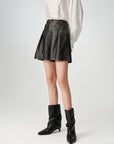 EP YAYING Minimalist Commuter Leather Shorts