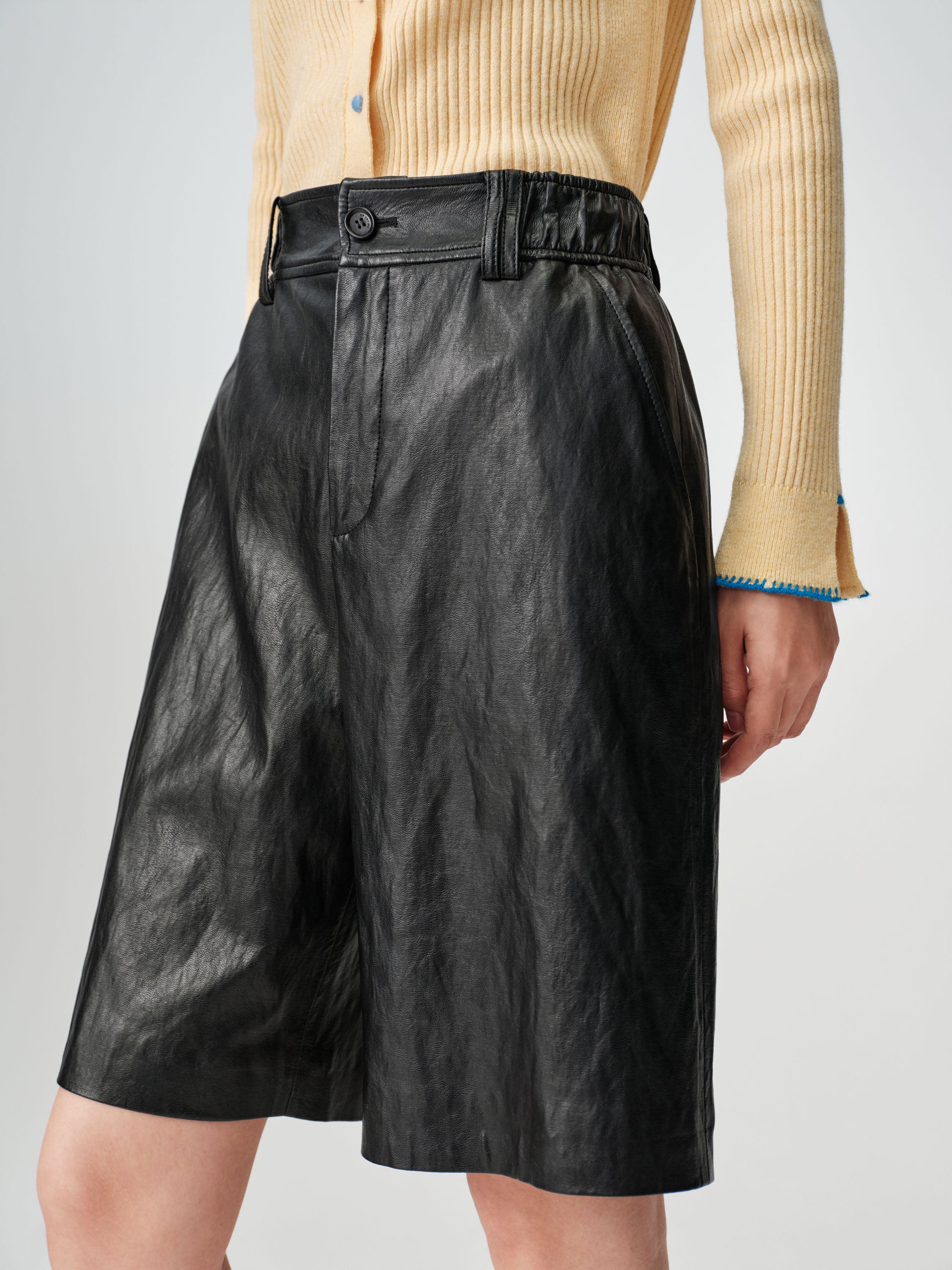 EP YAYING Leather Shorts