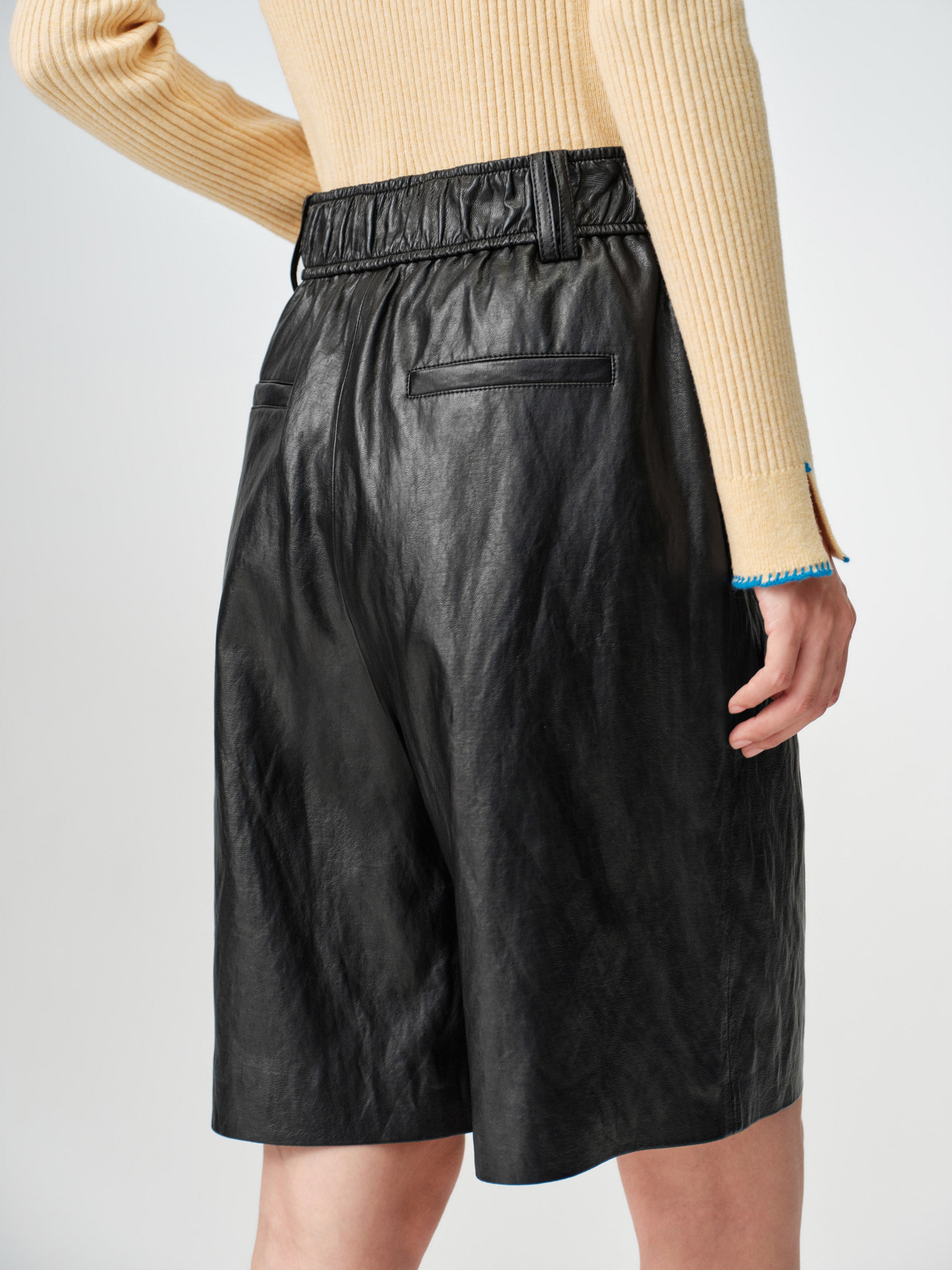 EP YAYING Leather Shorts