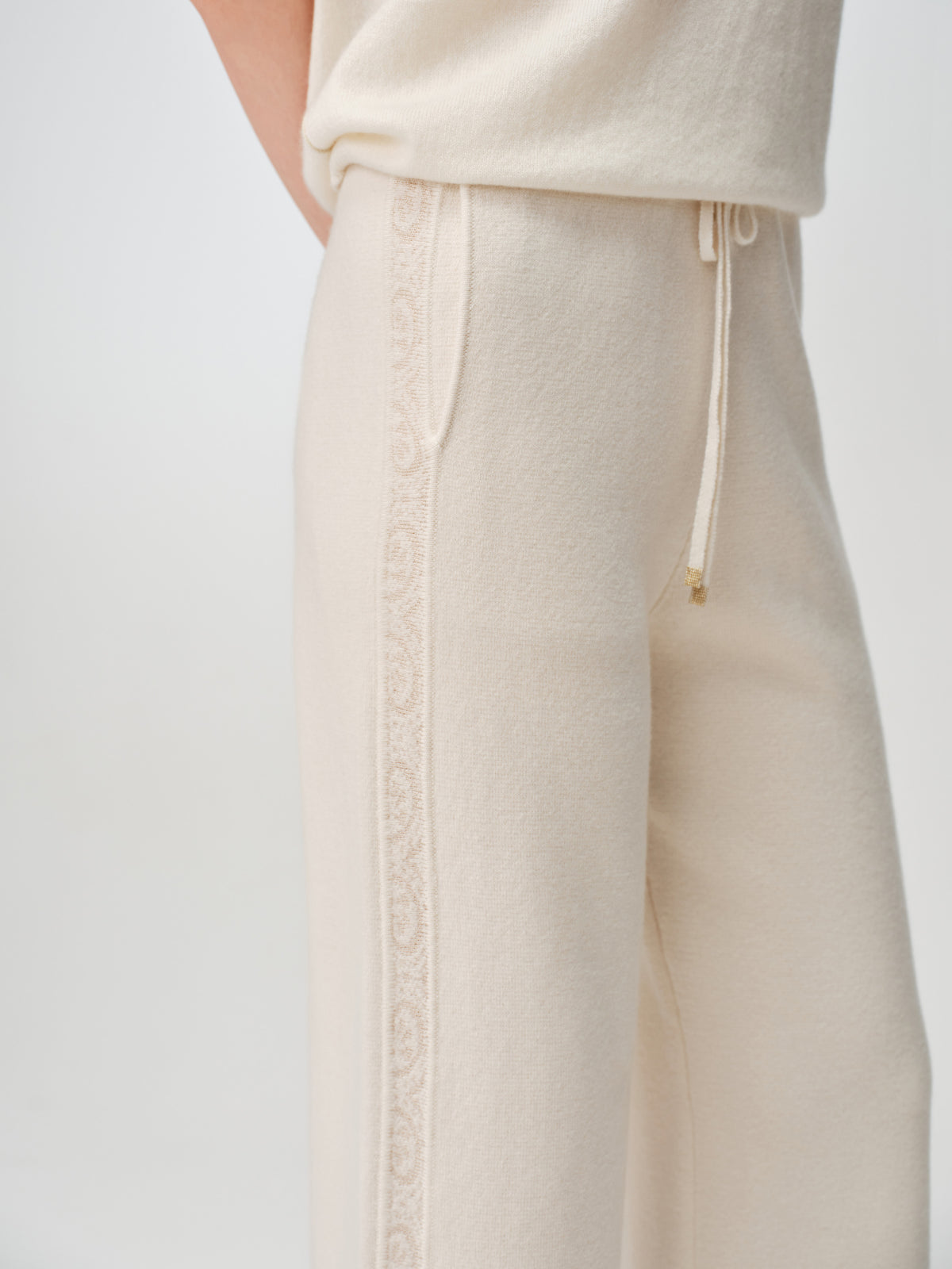 EP YAYING 100% Cashmere Relaxed Wide-Leg Knit Pants