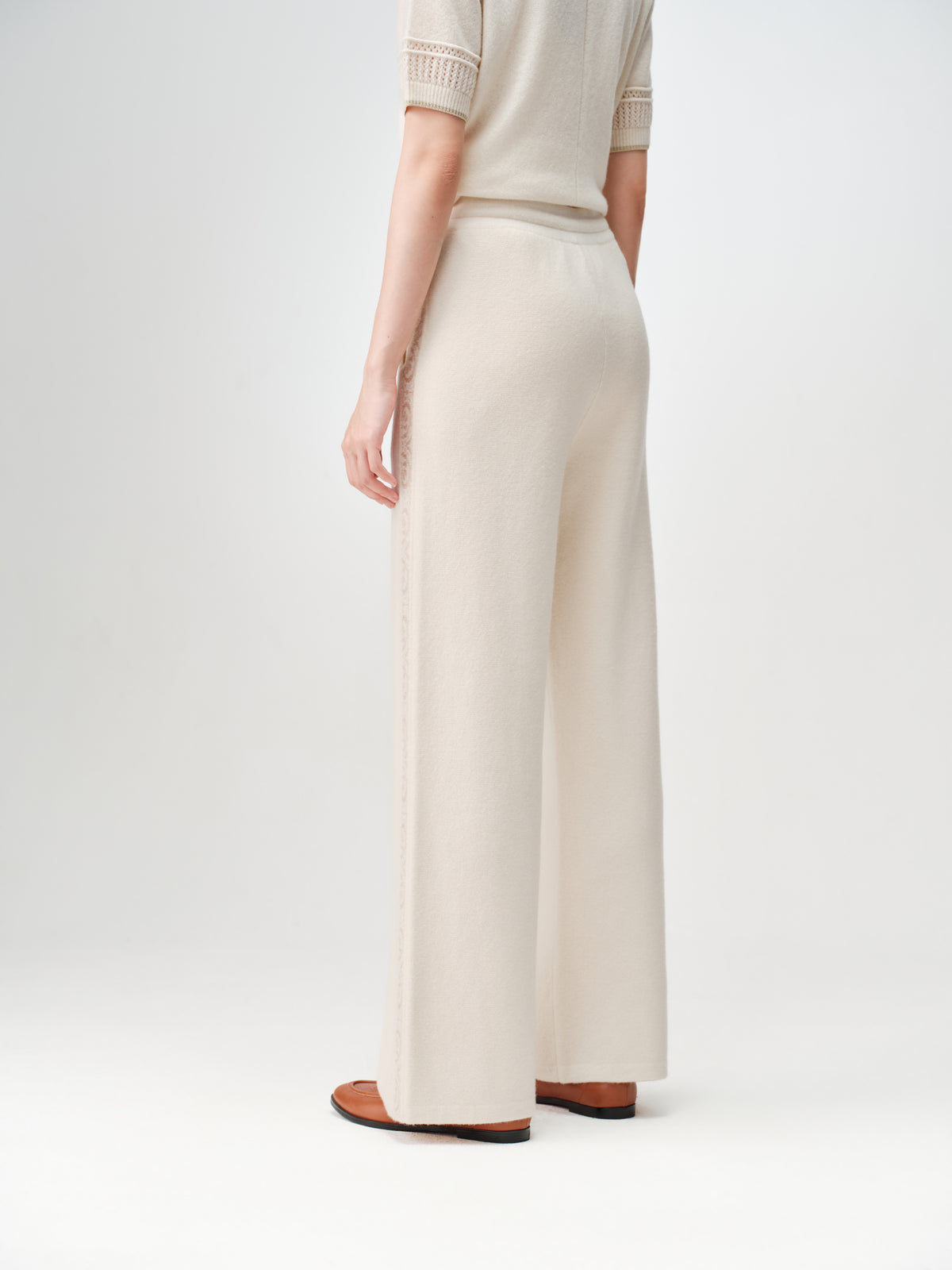 EP YAYING Short-Sleeve Round-Neck Cashmere Knit Top