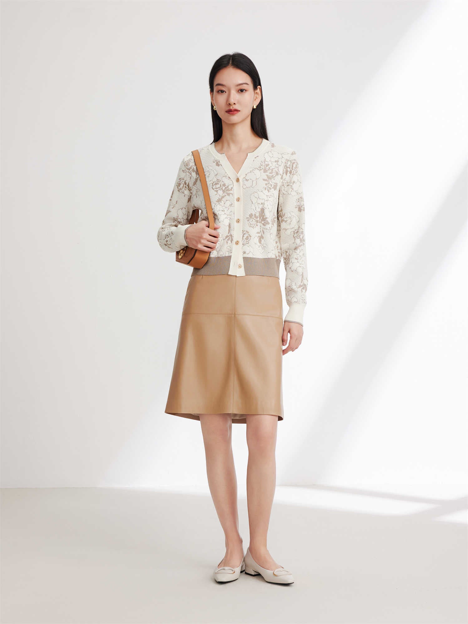EP YAYING Peony Jacquard Knit Sweater