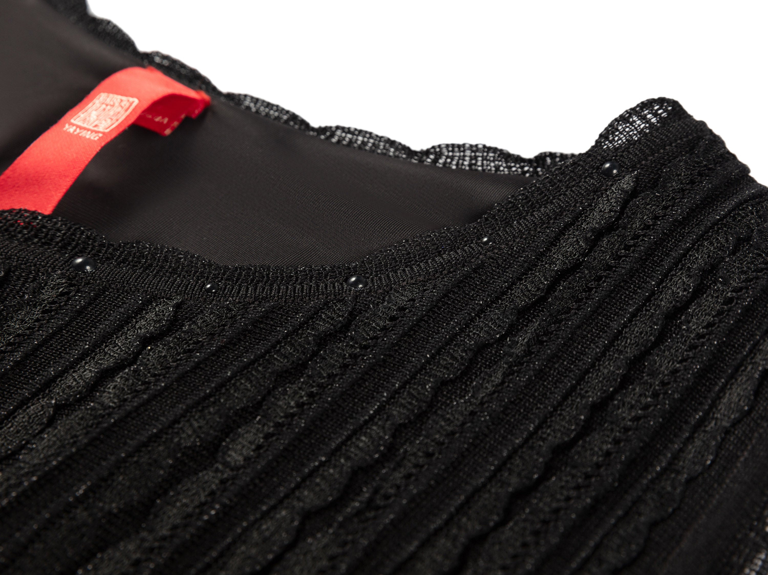 YAYING Round Neck Sleeveless Knit Top with Wave Layer Texture
