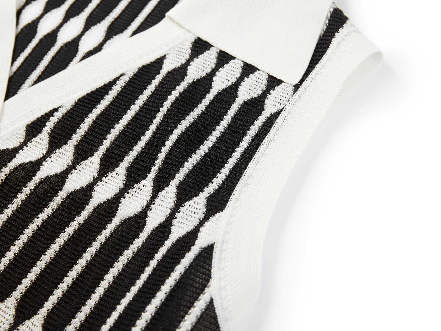 YAYING High-Waisted Knit Vest
