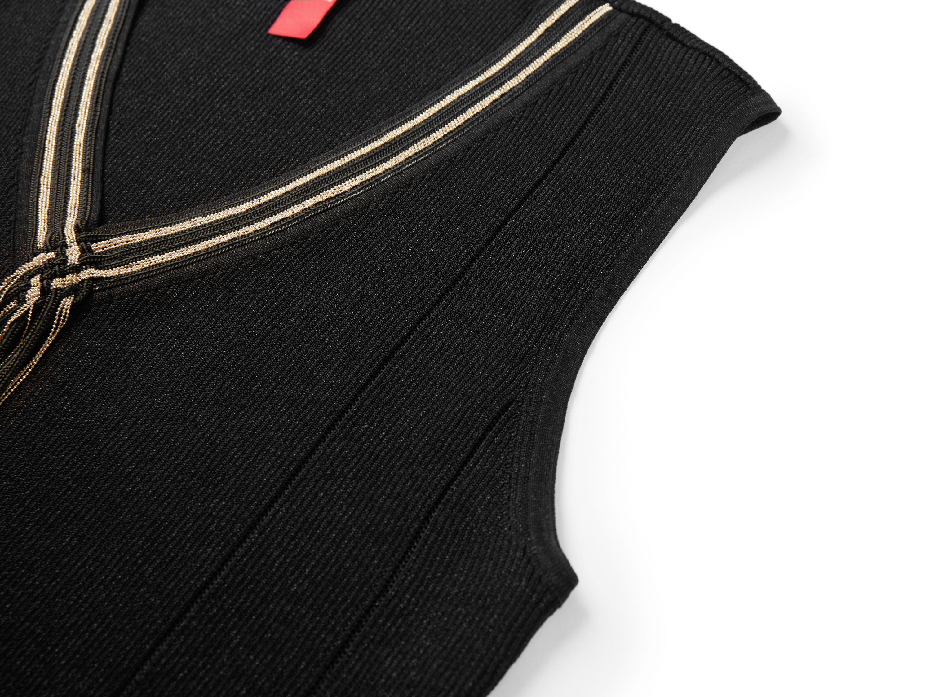 YAYING Black Sleeveless Knit Top