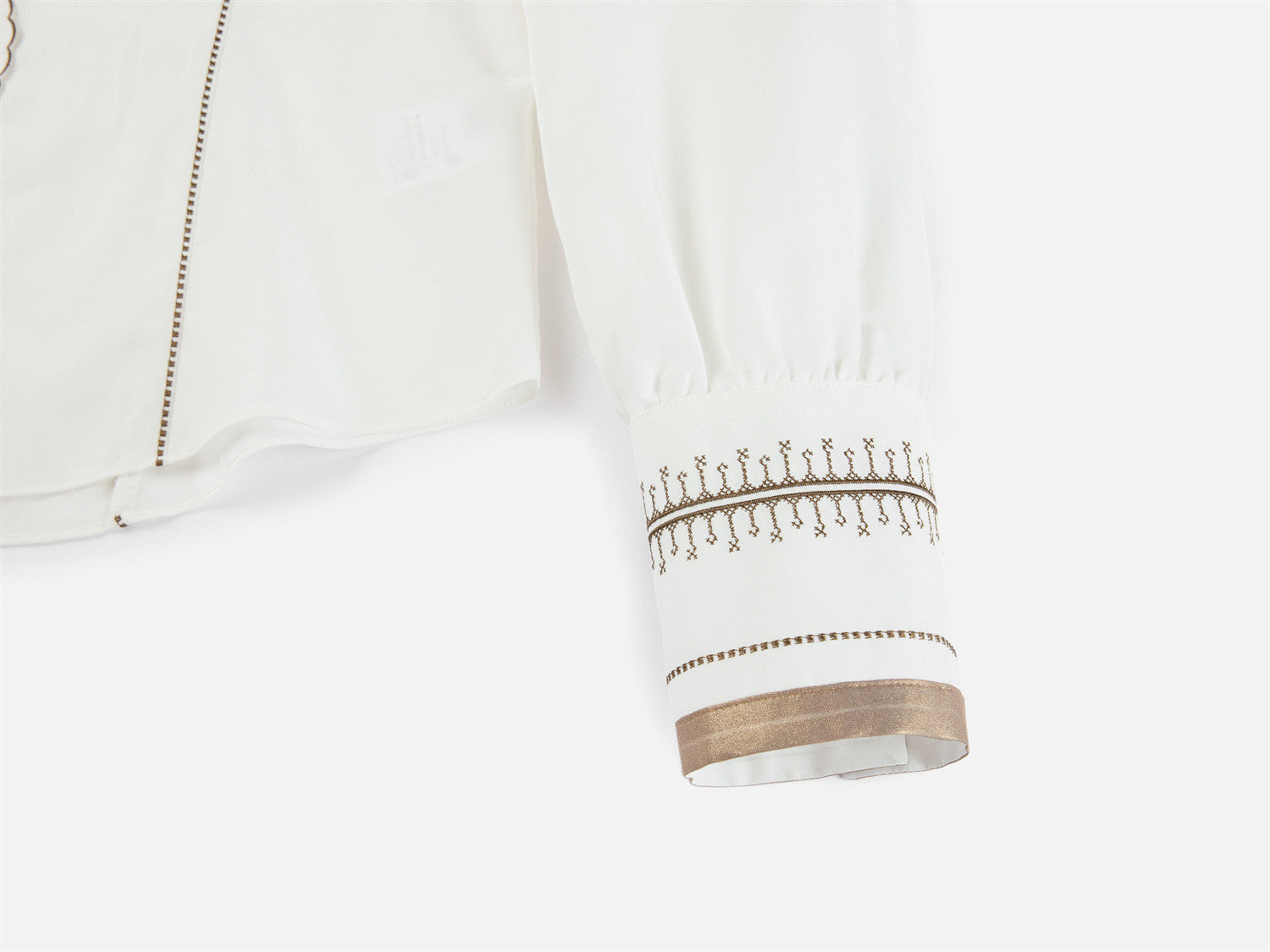 EP YAYING Ruffled Embroidered Shirt EGKAS2228AW