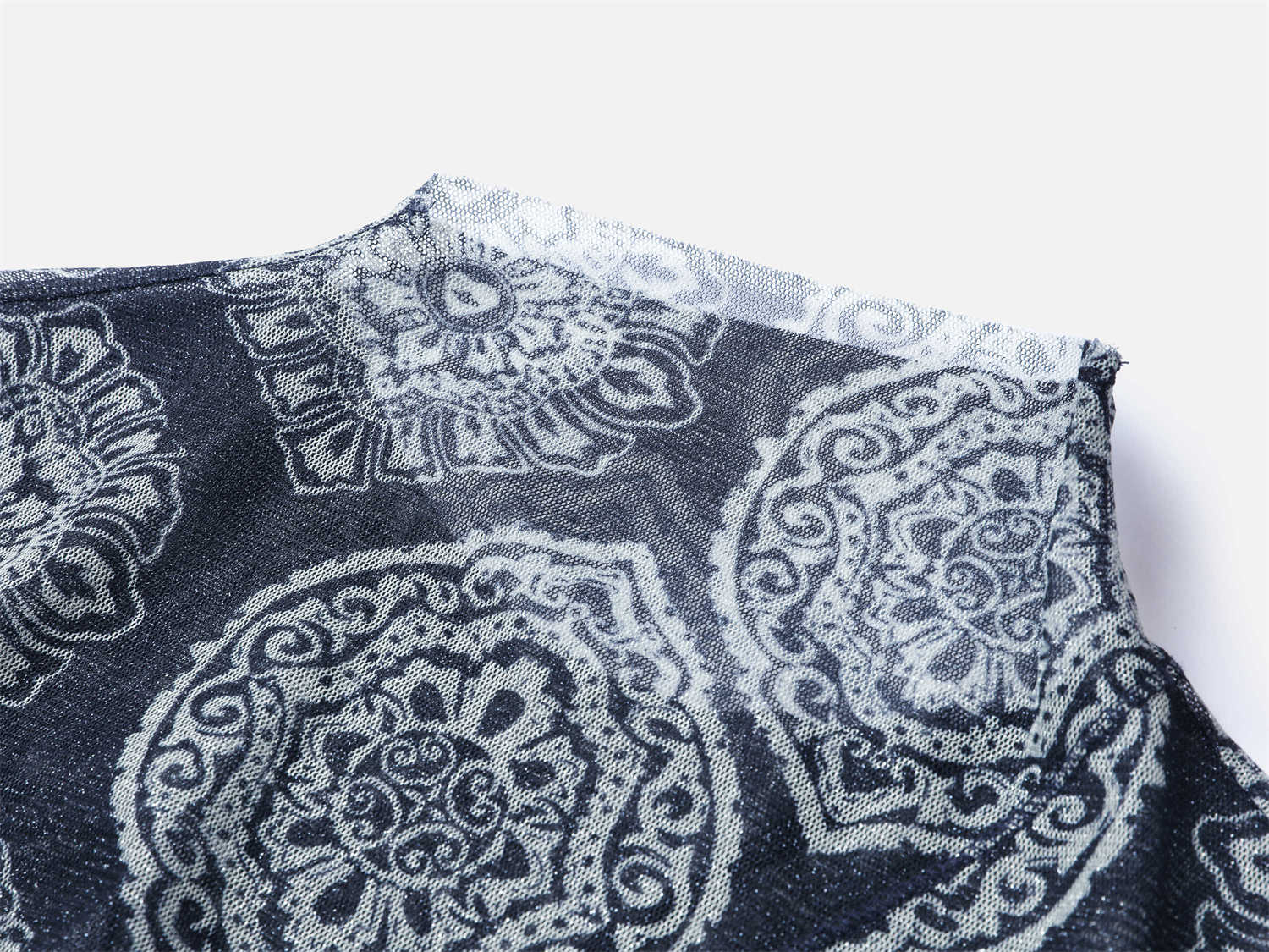 EP YAYING Mesh Print Top