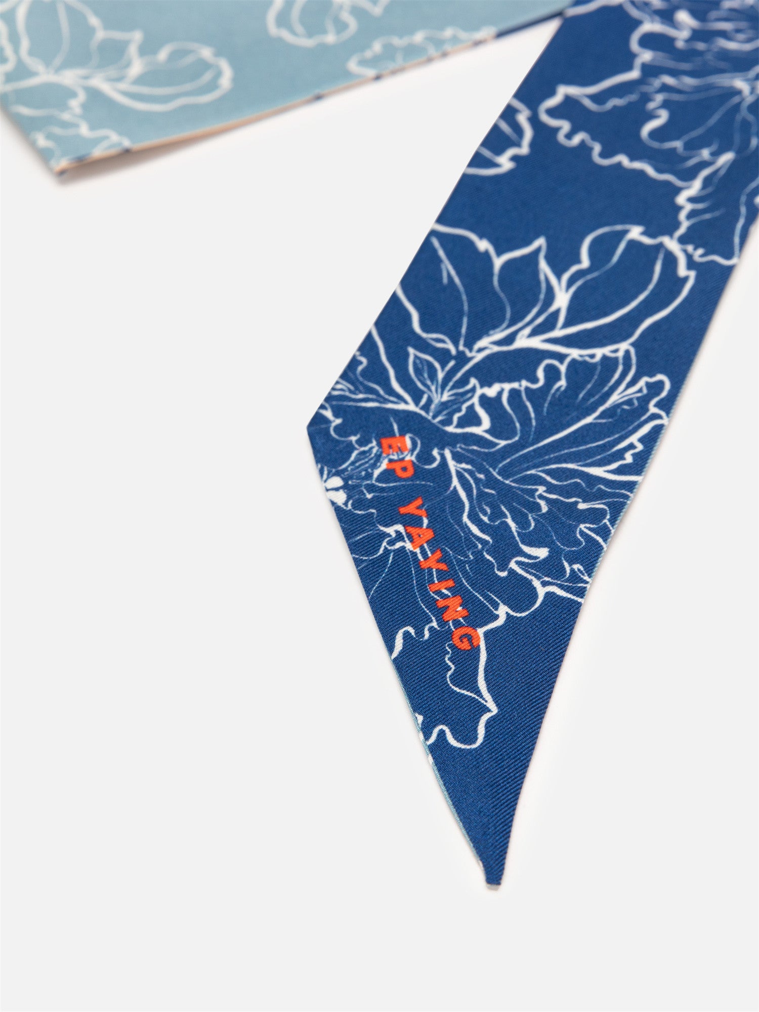 EP YAYING Silk Scarf with Oriental-Inspired Print EAKASZP02AB